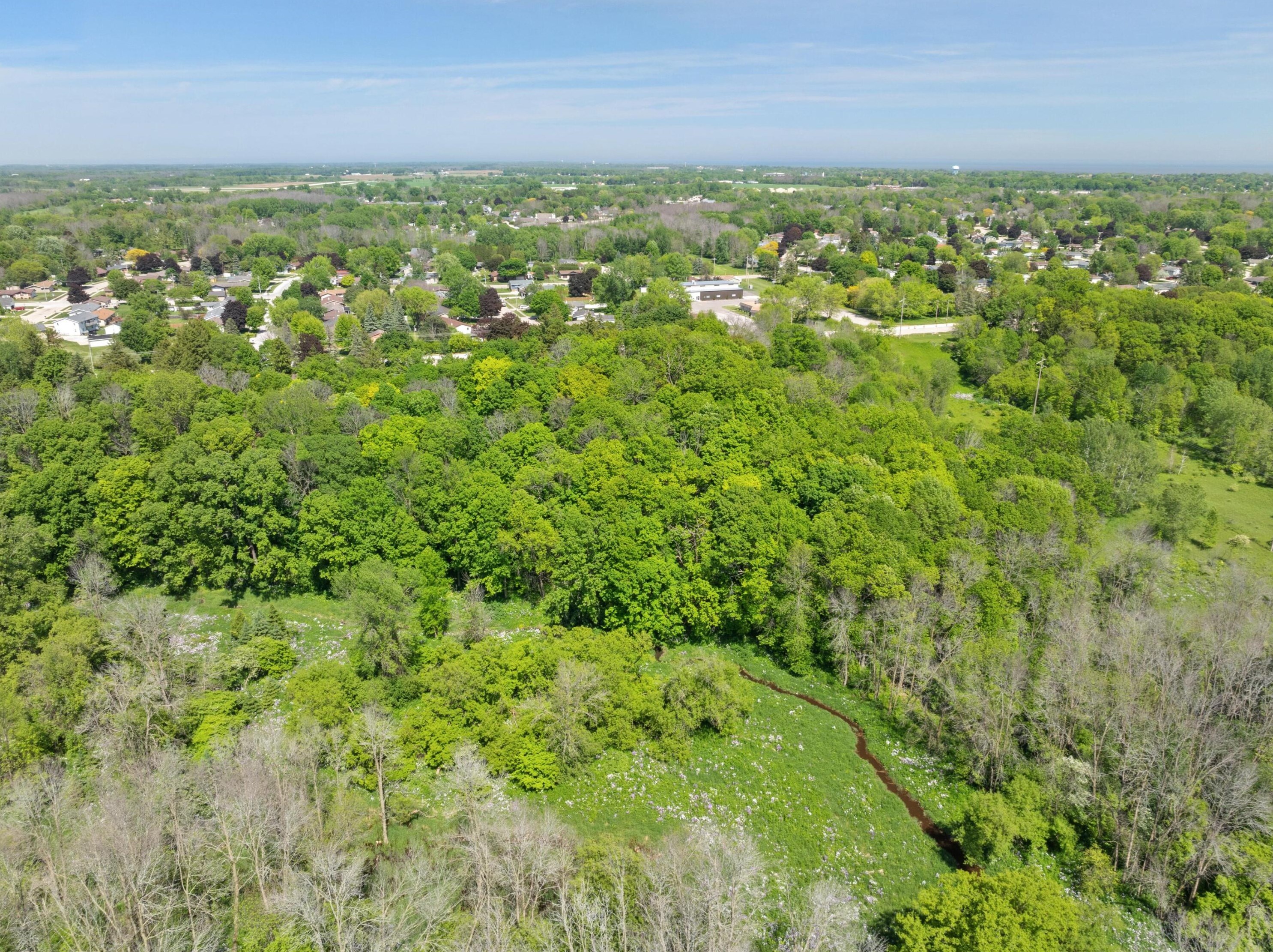 1608 Rpd Rd, Manitowoc WI 54220-1012 exterior