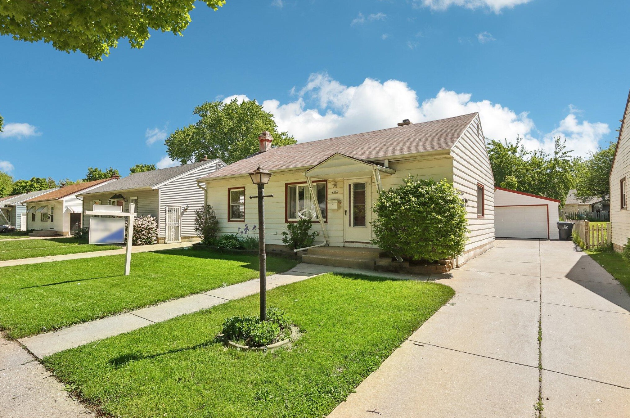 4914 N 63rd St, Milwaukee, WI 53218