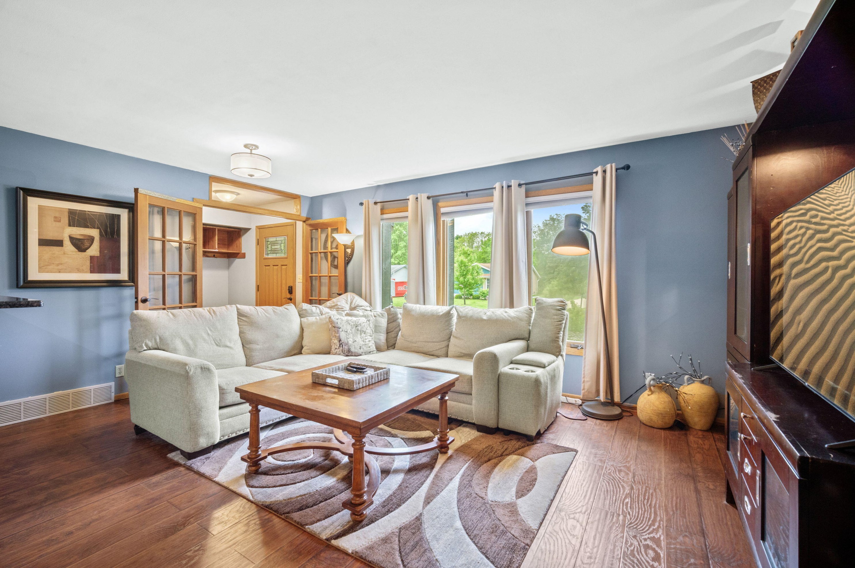 3748 102, Milwaukee WI 53214-3904 exterior