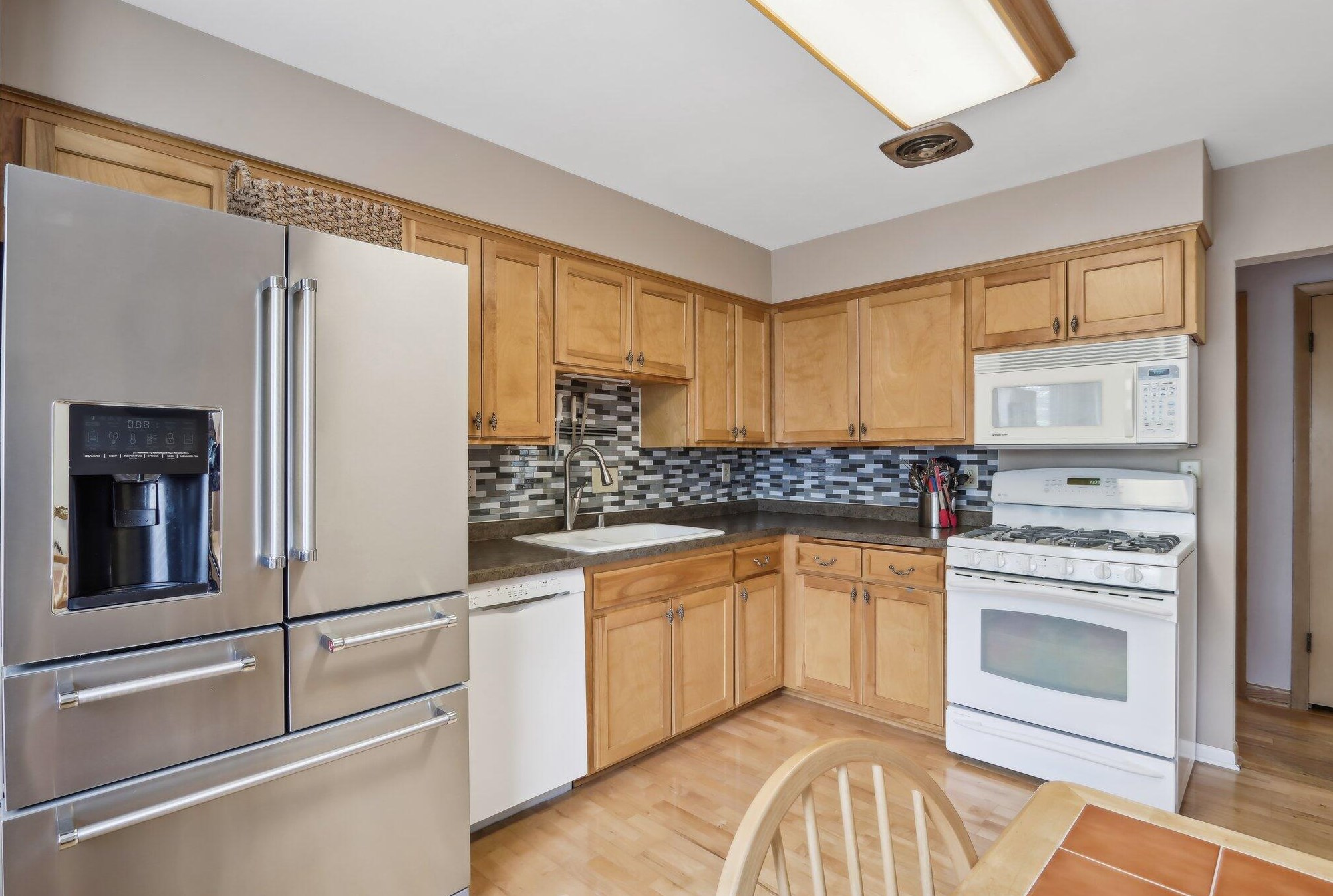 4029 Nevada St, Milwaukee WI 53207-2828 exterior