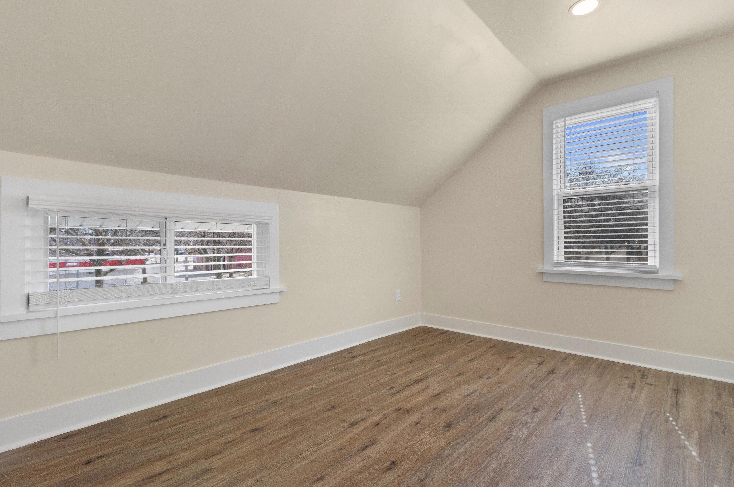 1400 Congress St, Milwaukee WI 53209-6417 exterior