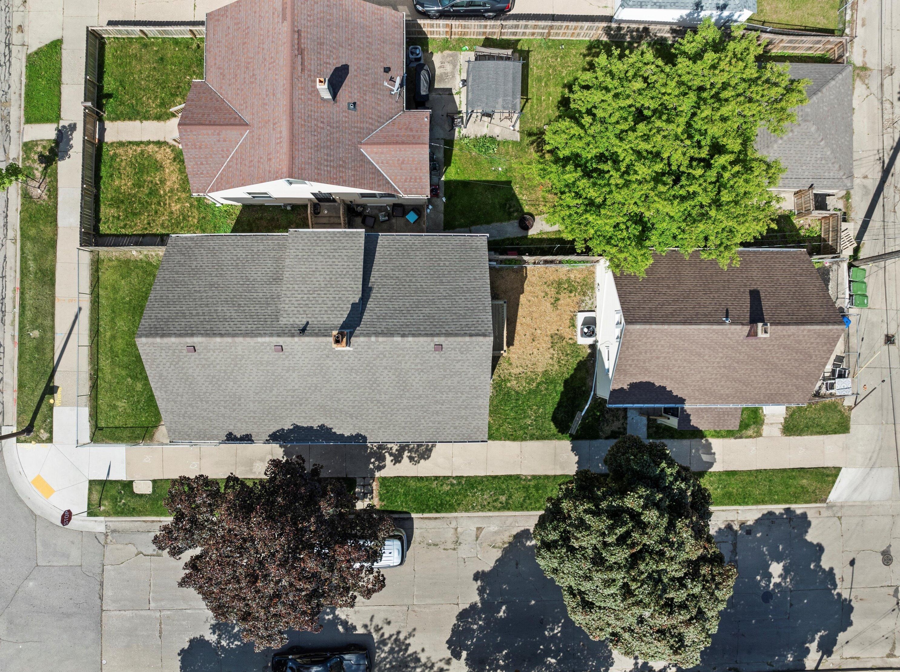 1400 Congress St, Milwaukee WI 53209-6417 exterior