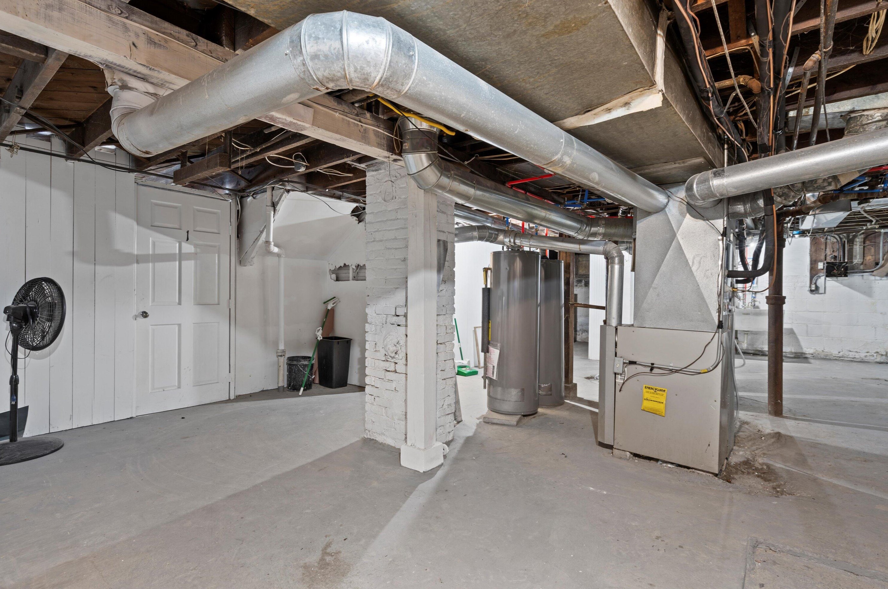 1400 Congress St, Milwaukee WI 53209-6417 exterior