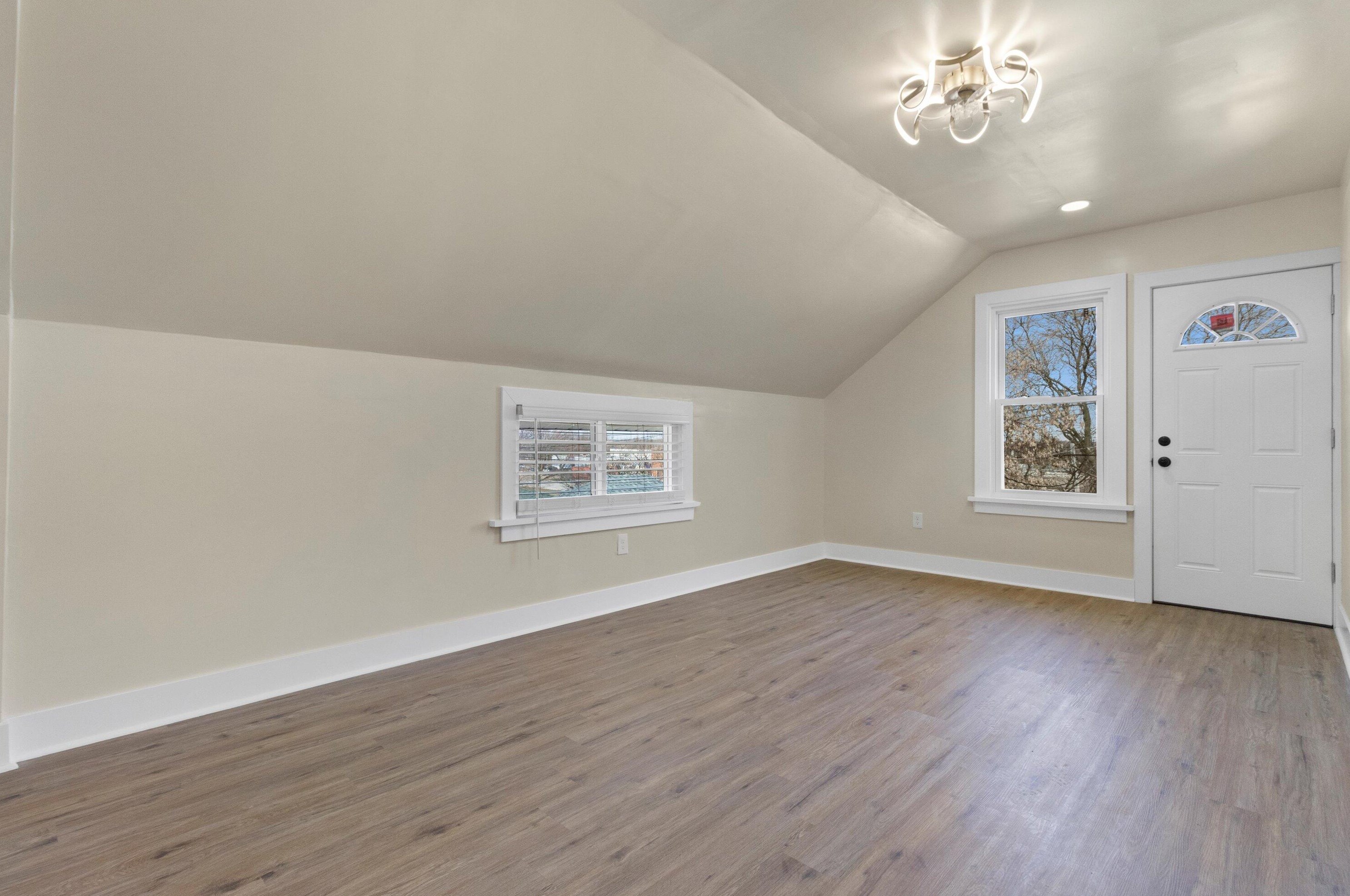 1400 Congress St, Milwaukee WI 53209-6417 exterior