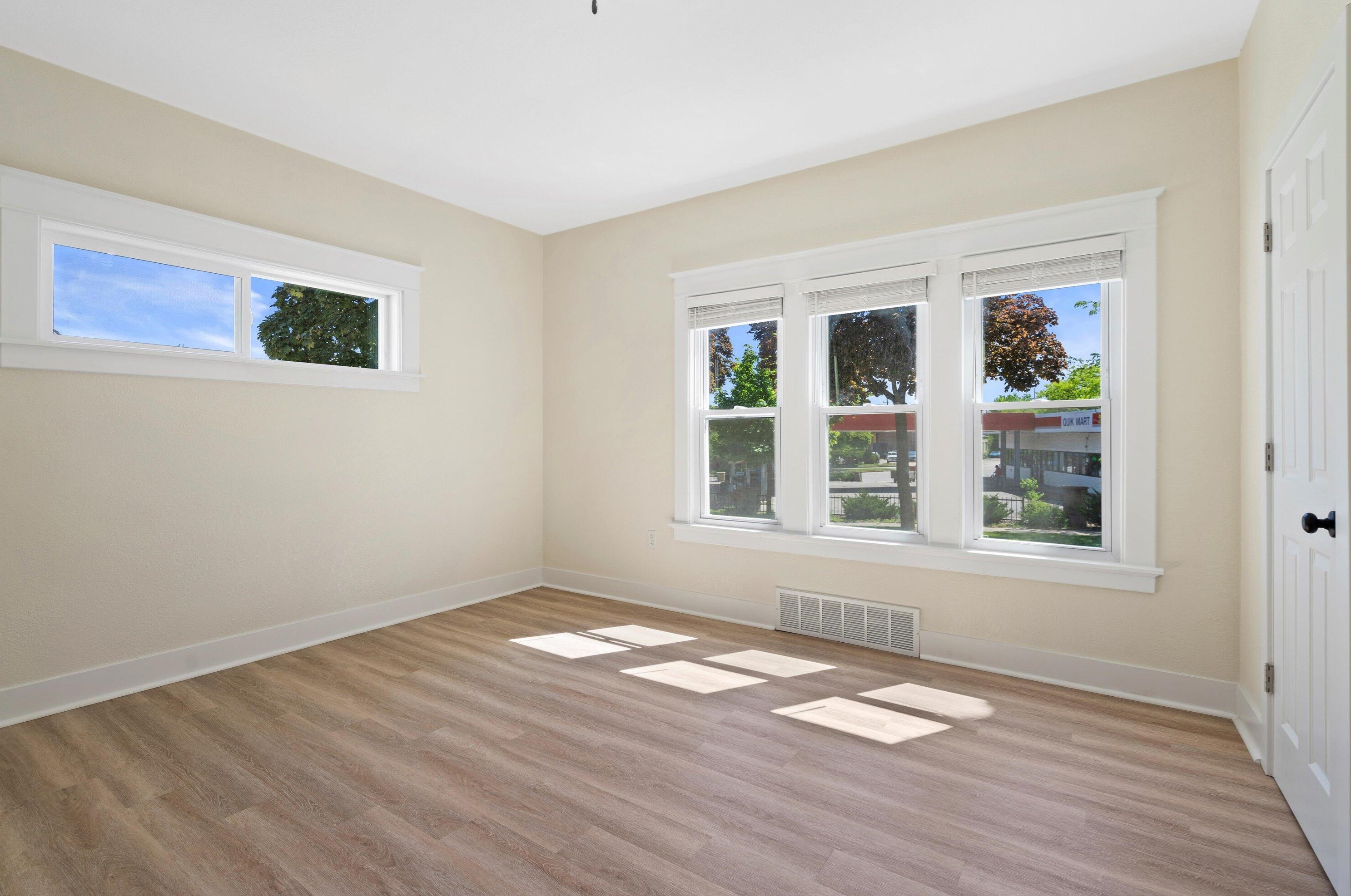 1400 Congress St, Milwaukee WI 53209-6417 exterior