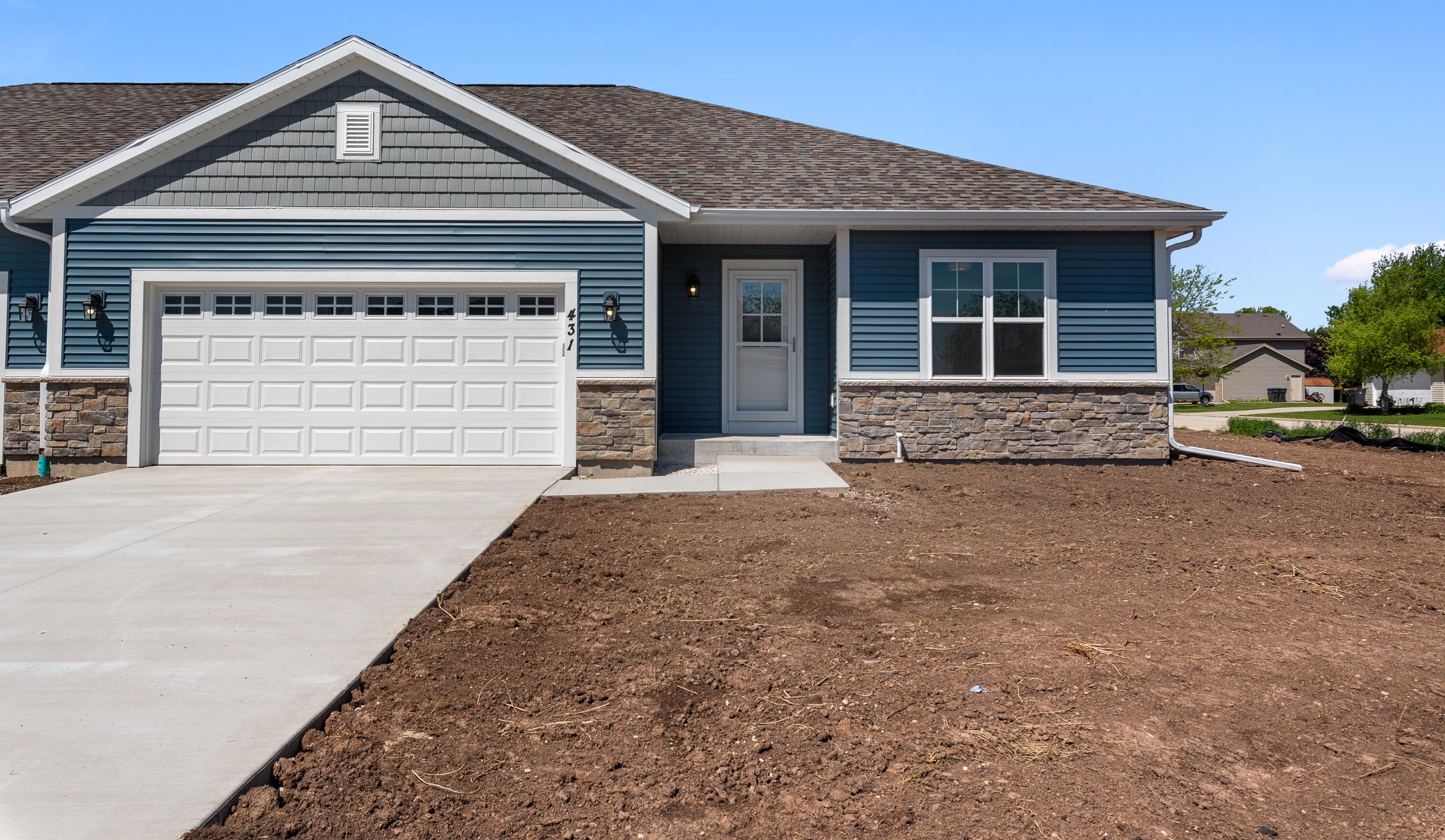 431 Lindale St, Belgium, WI 53004-9437