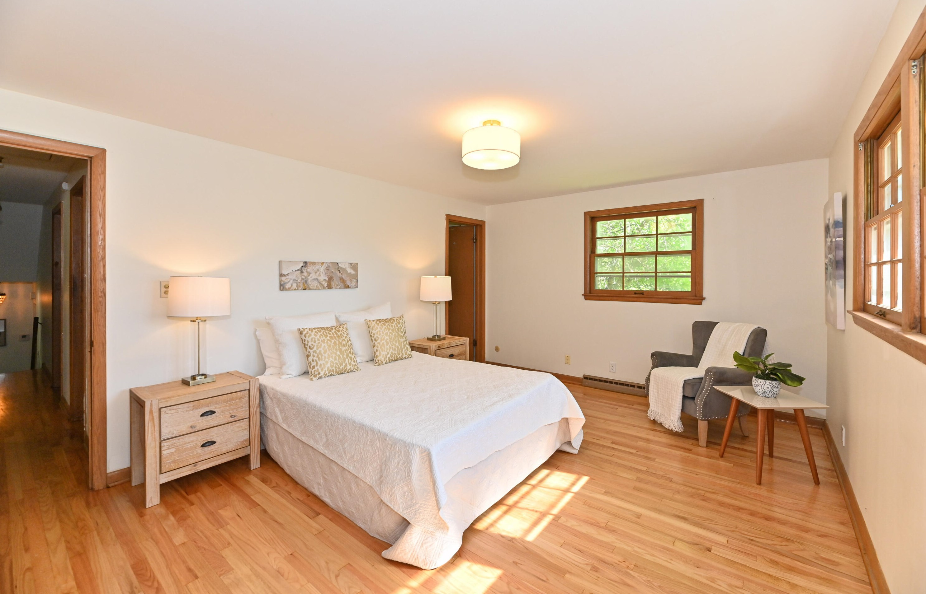 2520 Kenboern Dr, Milwaukee WI 53209-1836 exterior