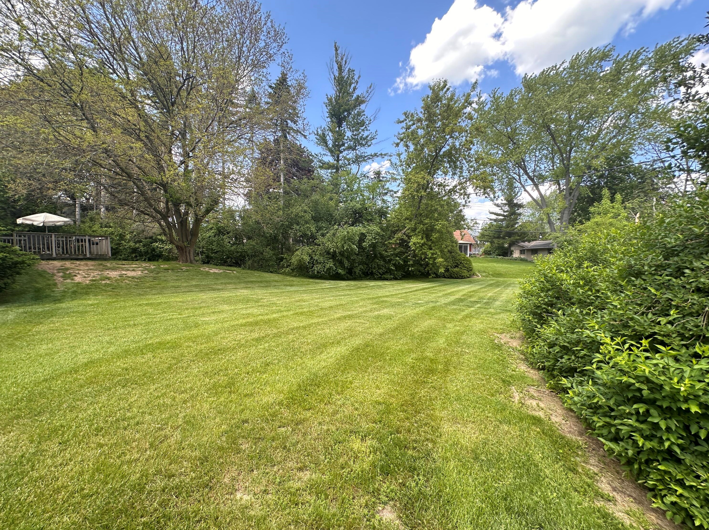 2520 Kenboern Dr, Milwaukee WI 53209-1836 exterior