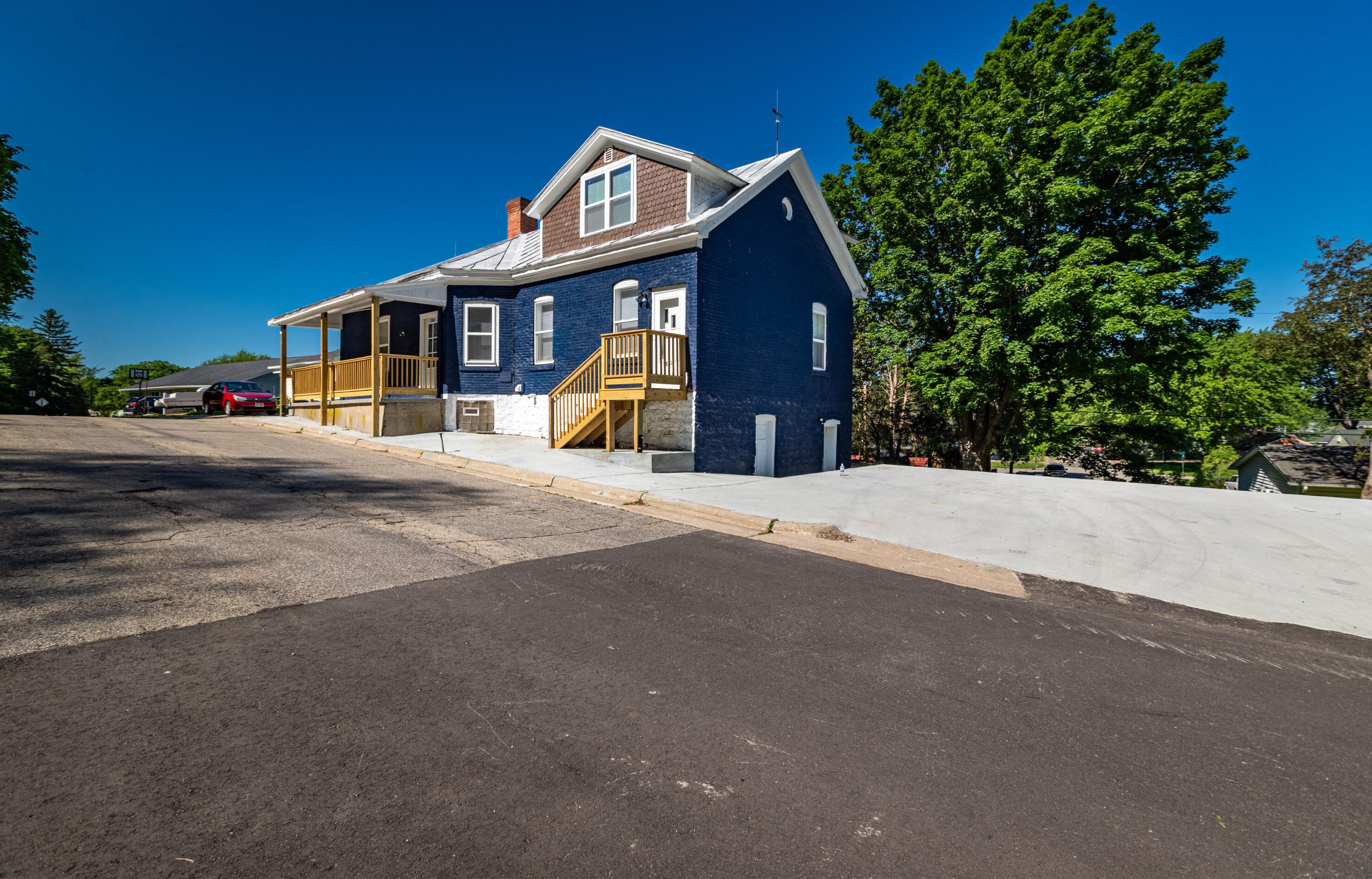 1500 31st St, La Crosse, WI 54601-6115