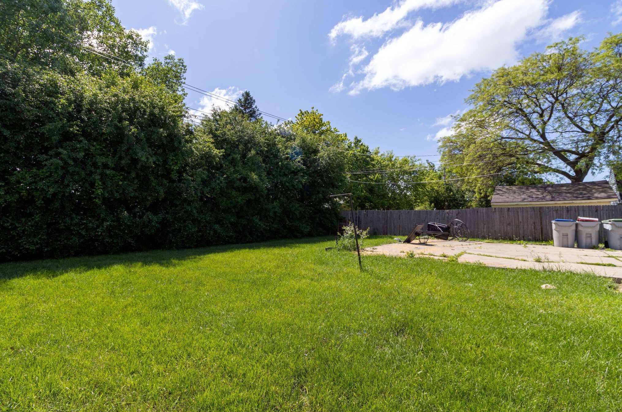 5714 87th St, Milwaukee WI  53225-2807 exterior