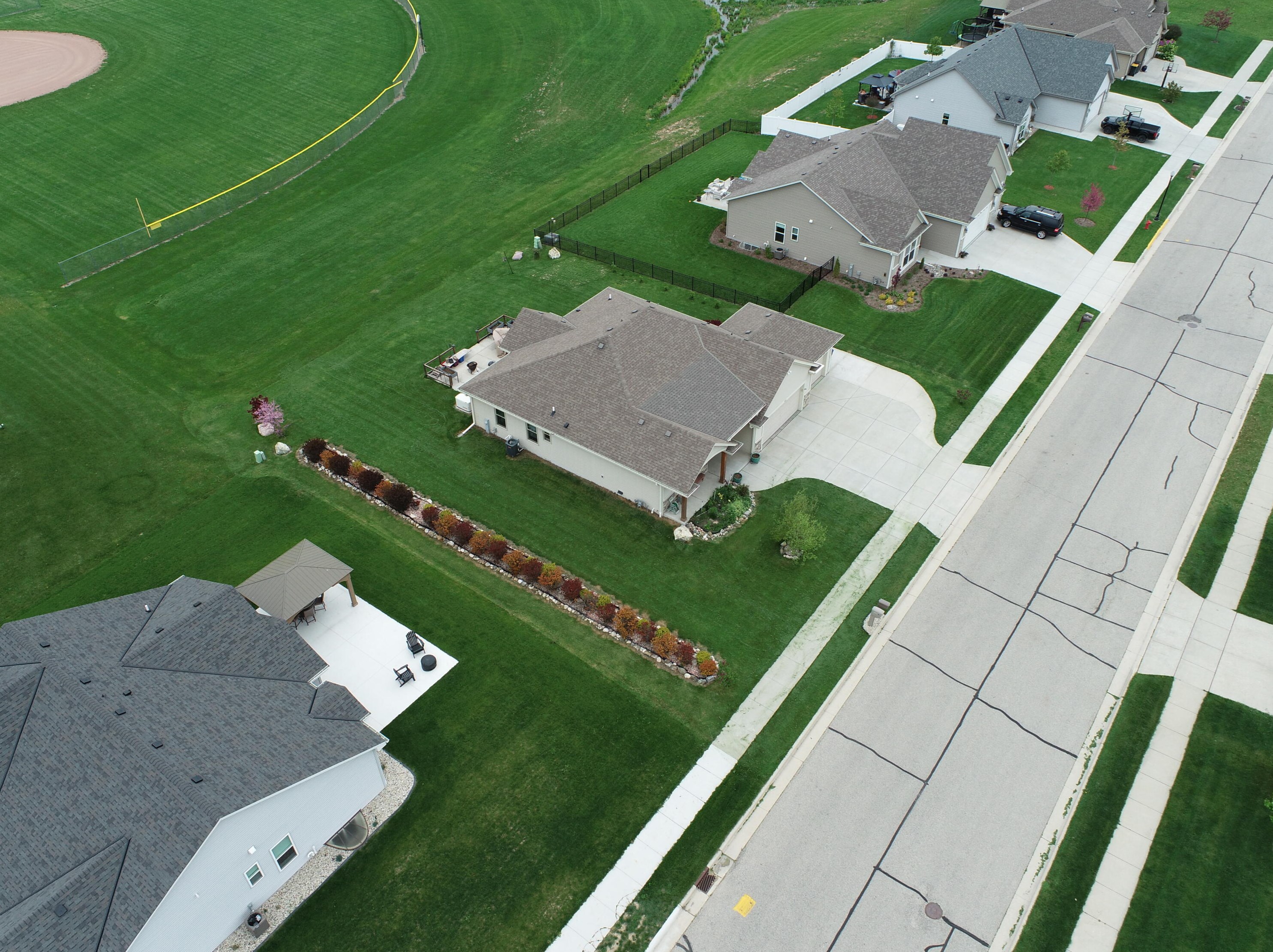 970 Goschey Dr, Belgium WI  53004-9460 exterior