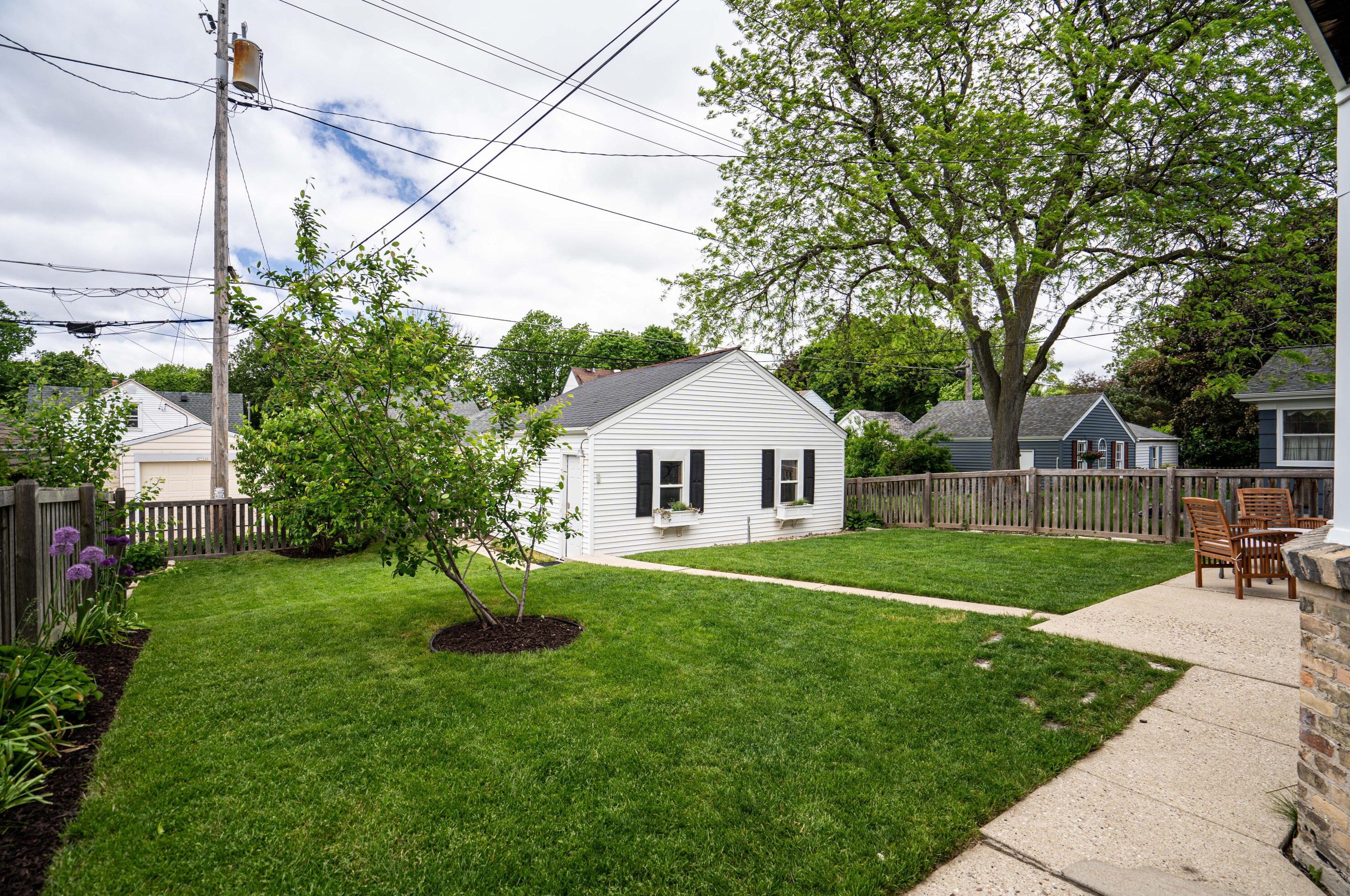 2763 Lefeber Ave, Milwaukee WI 53210-1141 exterior