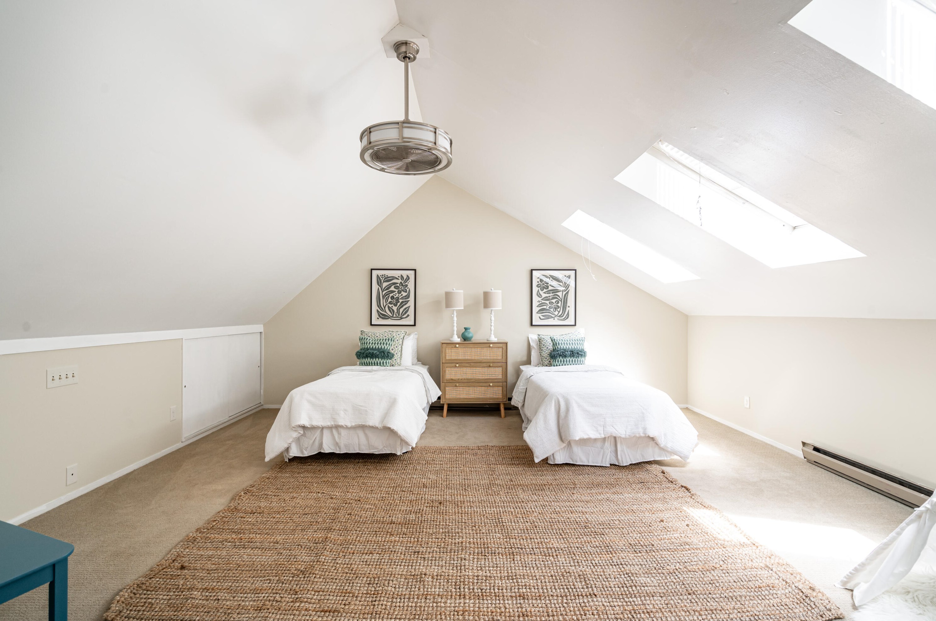 530 Fairfield Ct, Milwaukee WI 53217-4129 exterior