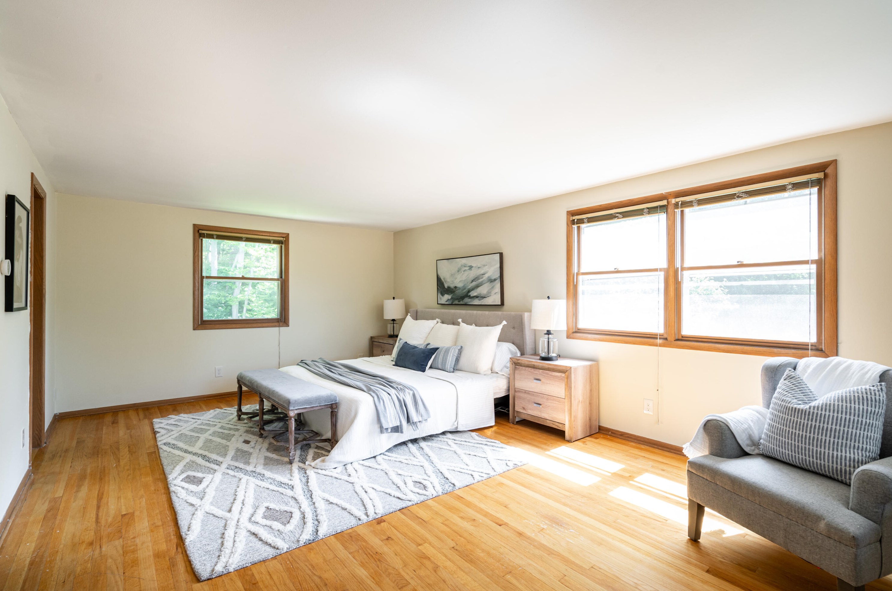 530 Fairfield Ct, Milwaukee WI 53217-4129 exterior