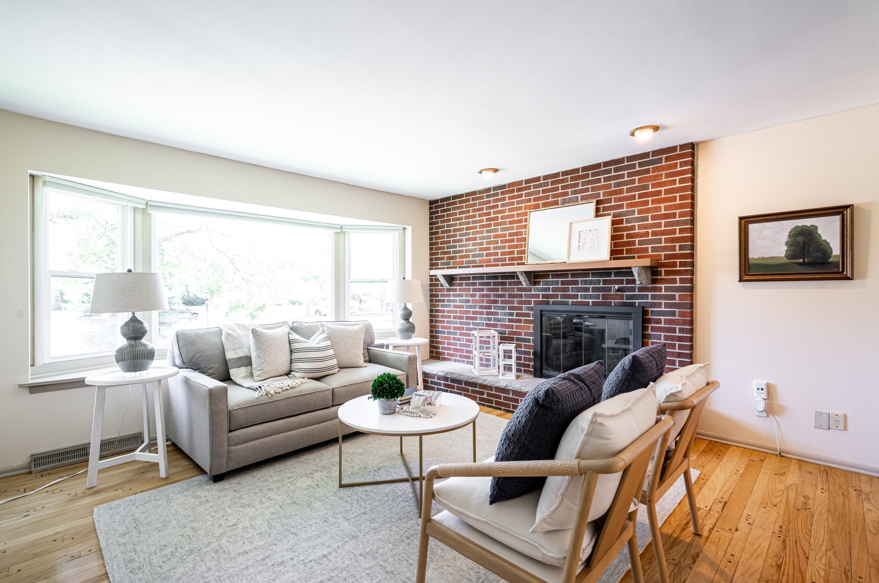 530 Fairfield Ct, Milwaukee WI 53217-4129 exterior