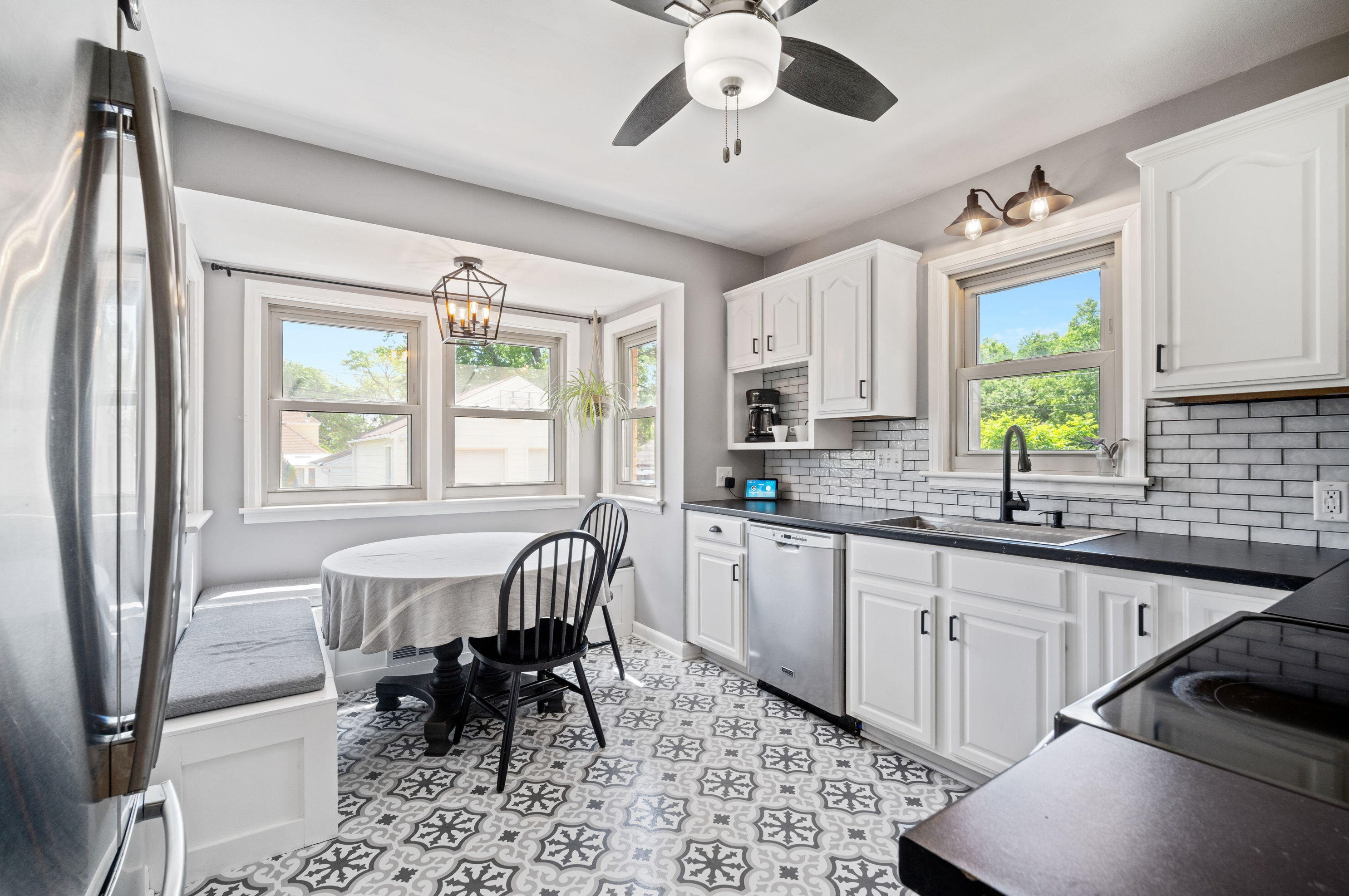 3216 38, Milwaukee WI 53215-4011 exterior