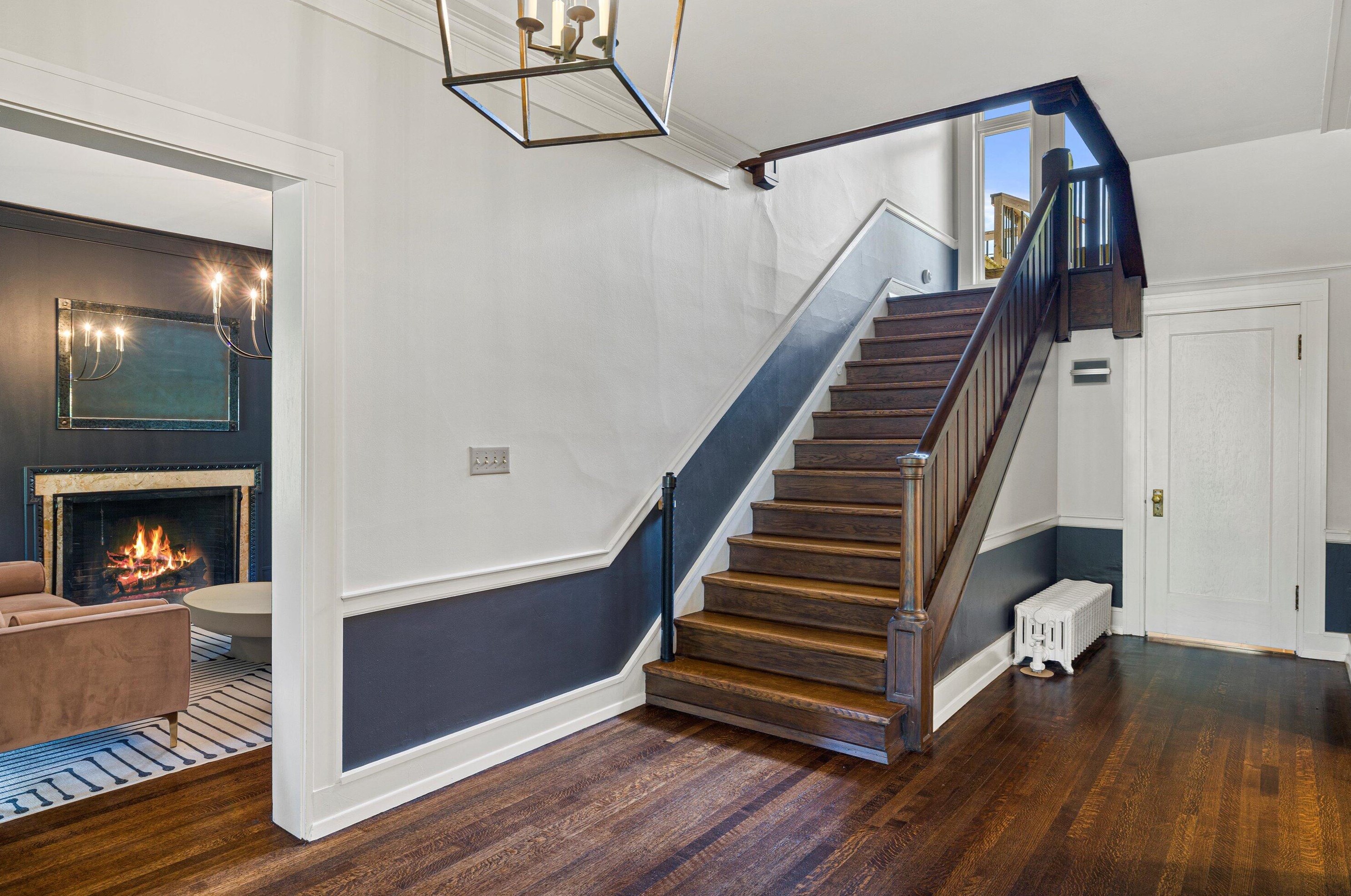 2913 N Shepard Ave, Milwaukee, WI 53211