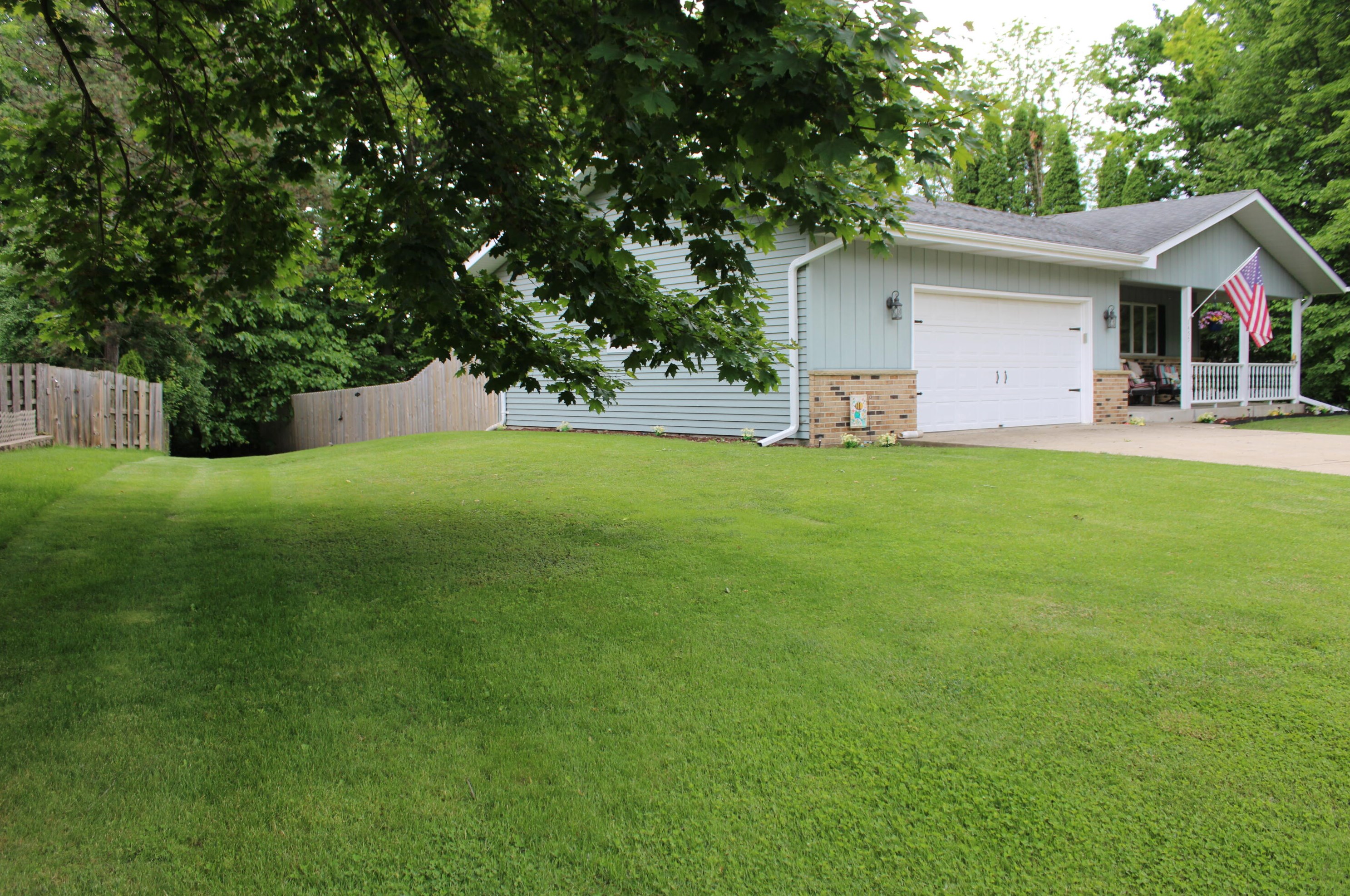 1455 39 Ave, Kenosha WI 53144-1505 exterior