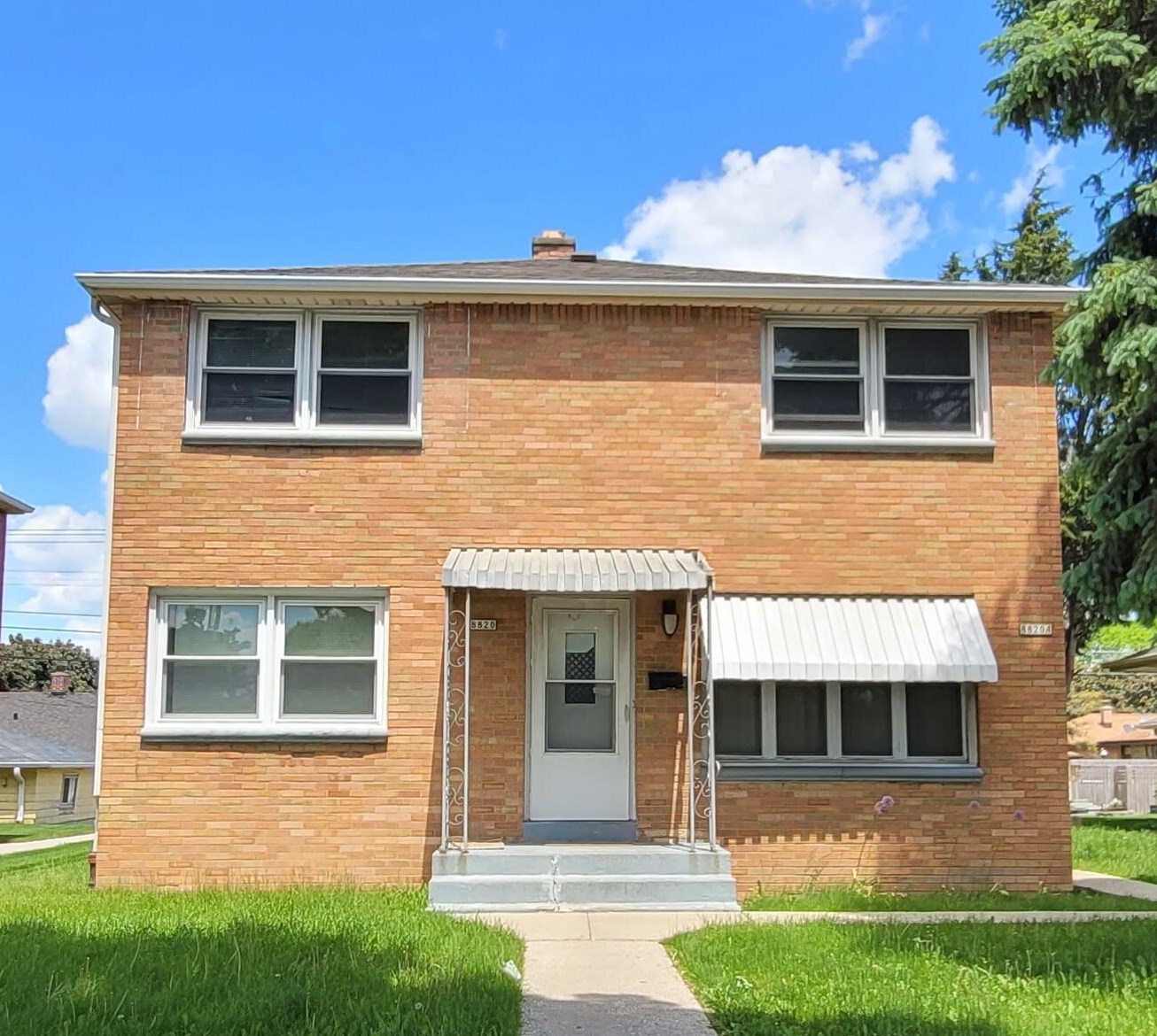 8820 Capitol Dr, Milwaukee WI  53222-1734 exterior