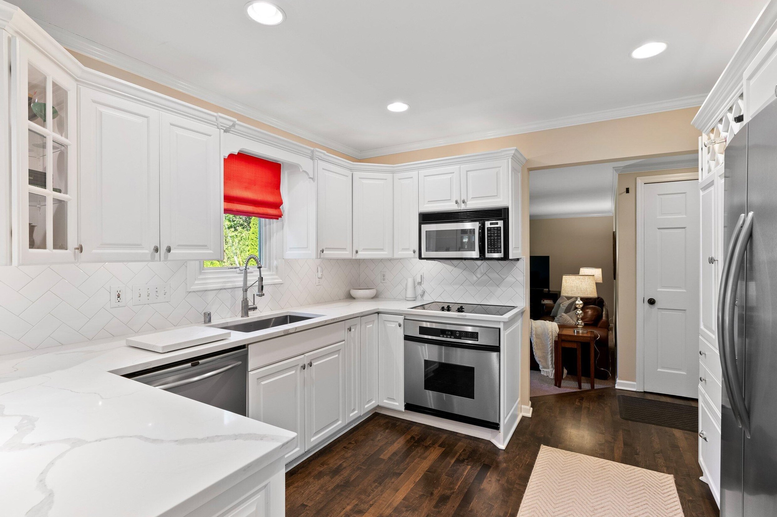 4479 Lake Dr, Milwaukee, WI 53211-1776