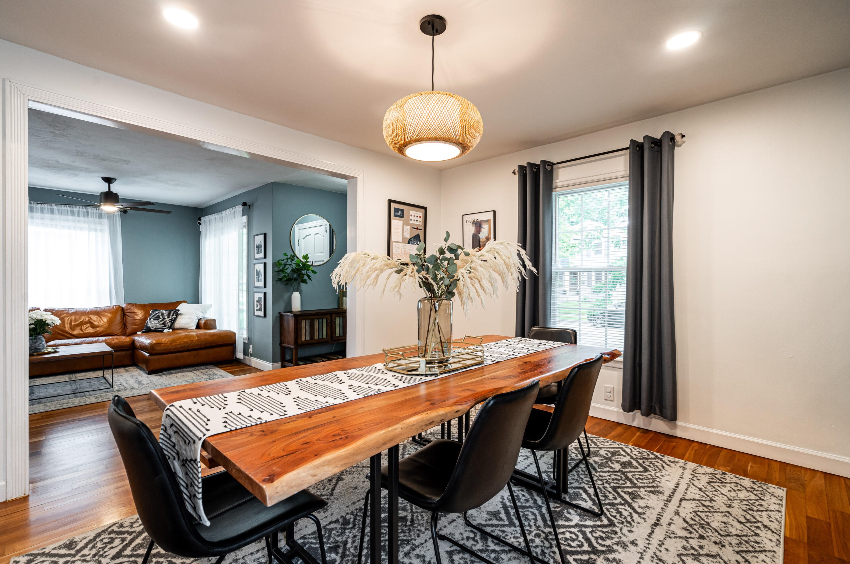 4446 Woodburn St, Milwaukee WI  53211-1553 exterior