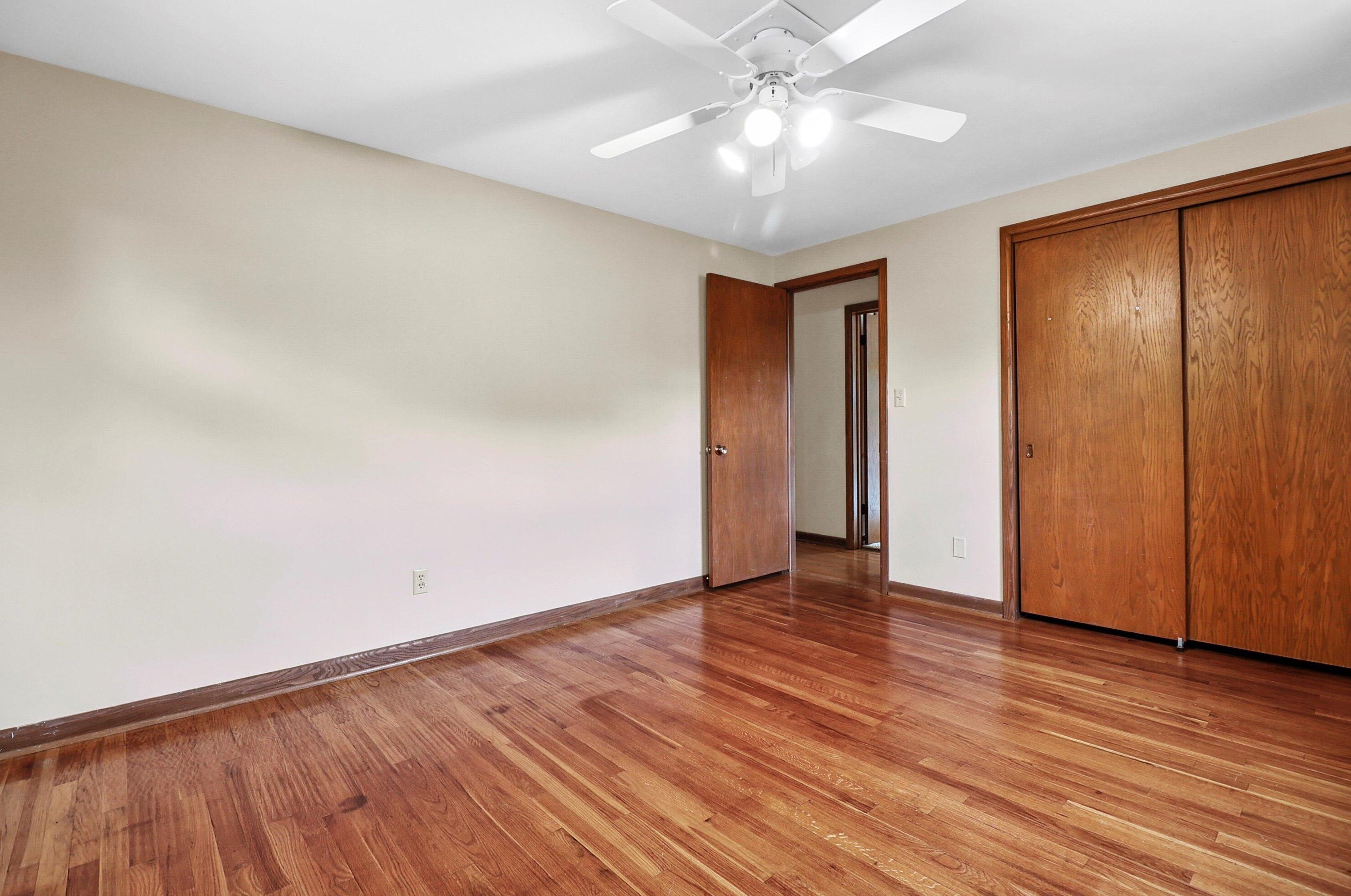 5044 Hearthside Ln, Racine WI 53402-2154 exterior