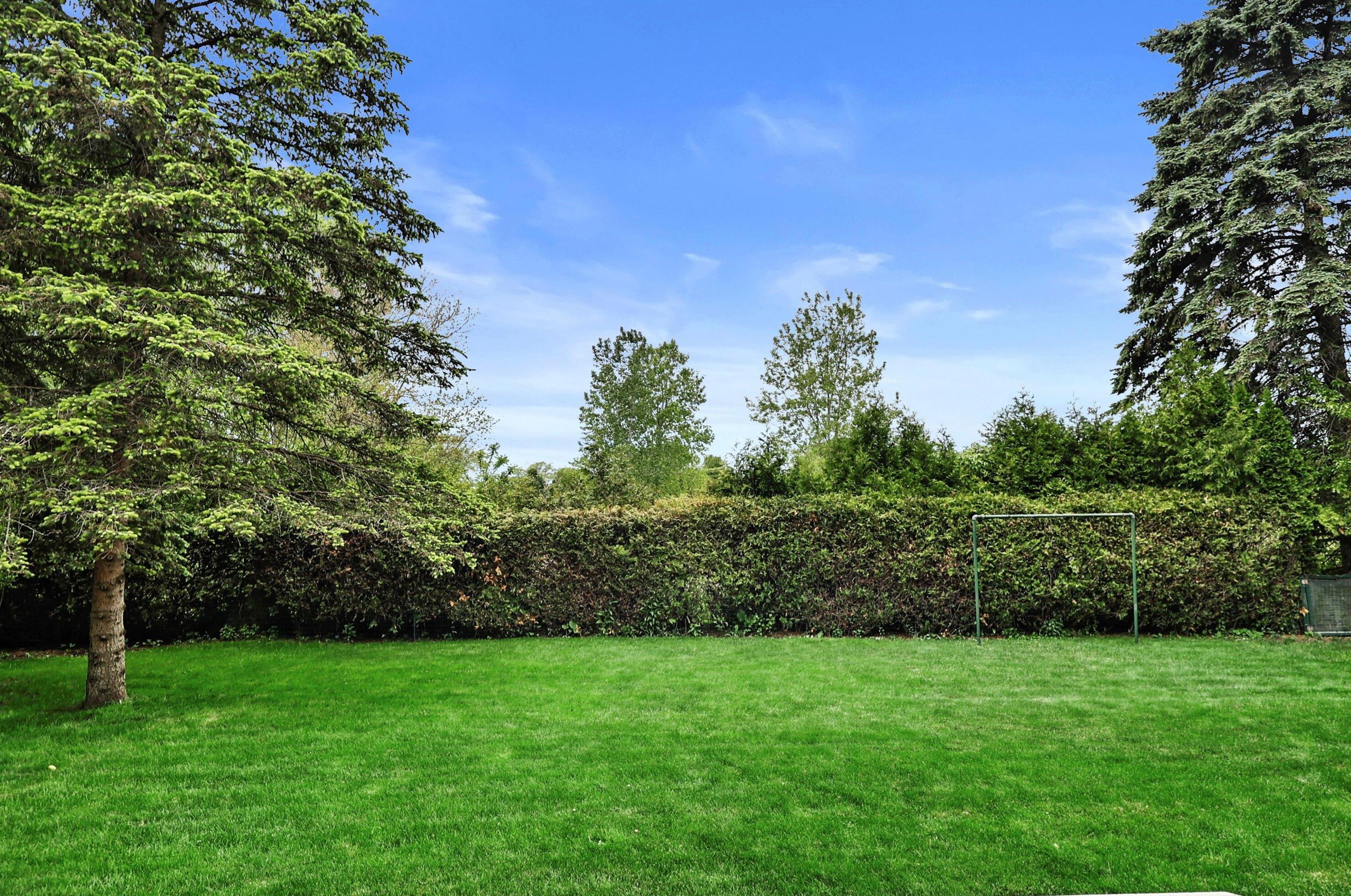 5044 Hearthside Ln, Racine WI 53402-2154 exterior