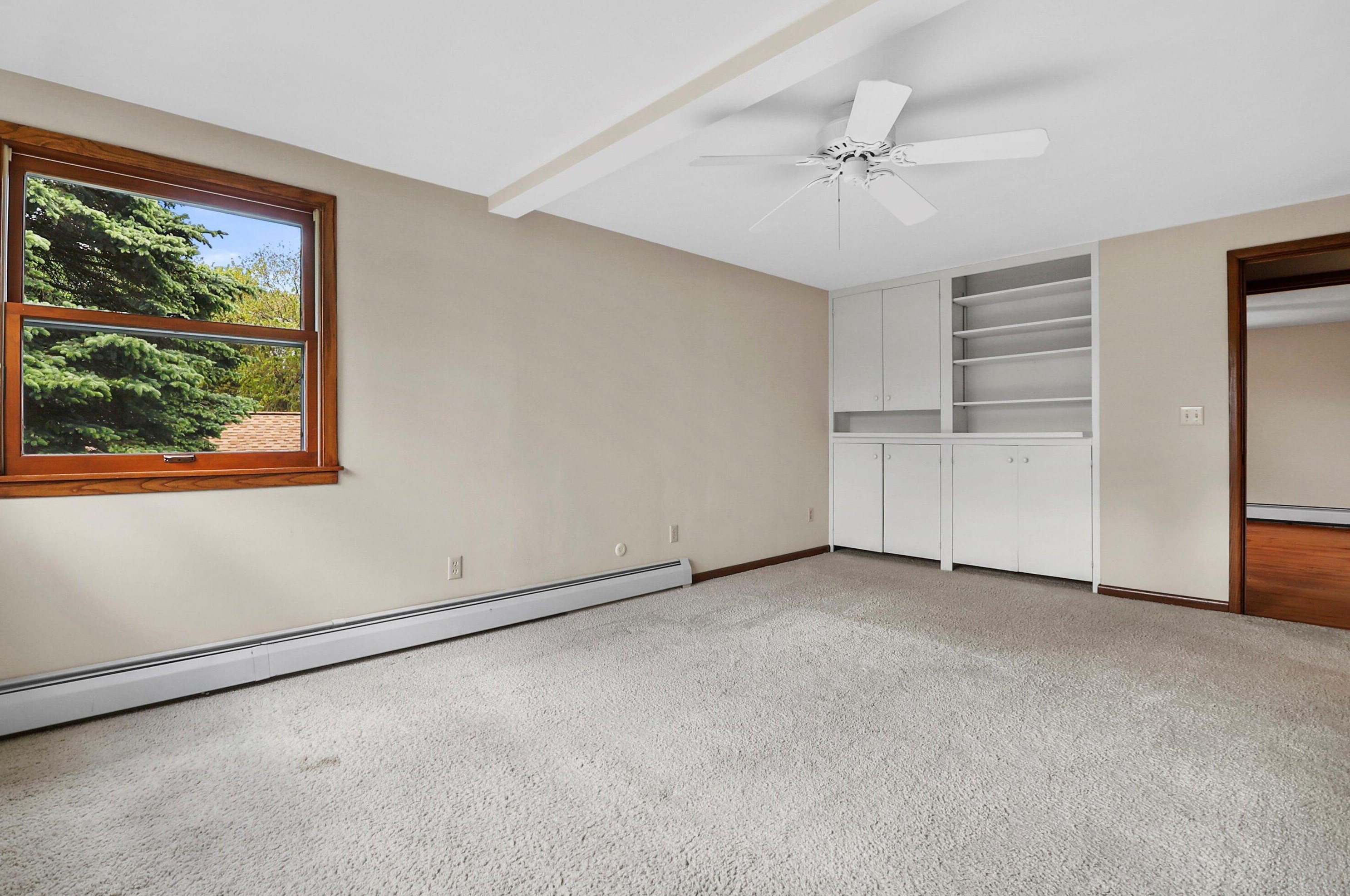 5044 Hearthside Ln, Racine WI 53402-2154 exterior