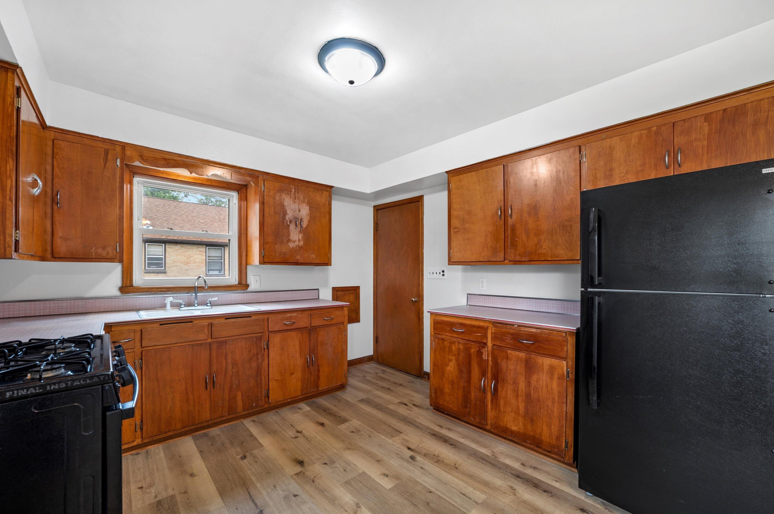 4912 66, Milwaukee WI 53218-4034 exterior