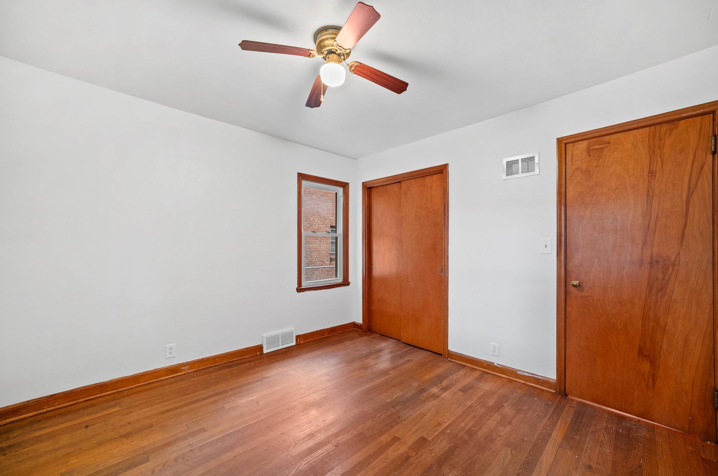 4912 66, Milwaukee WI 53218-4034 exterior