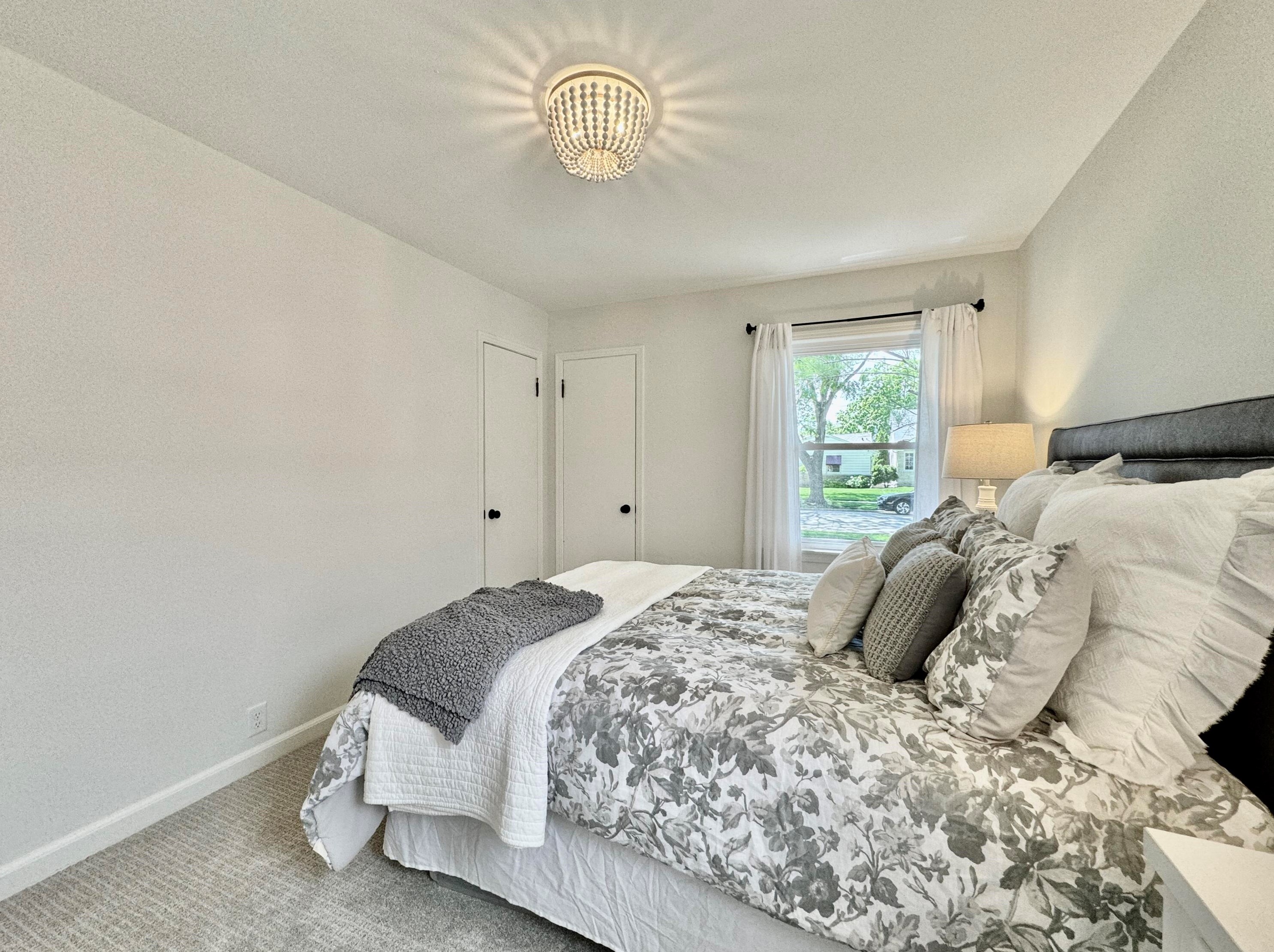 2652 86, Milwaukee WI 53222-4722 exterior