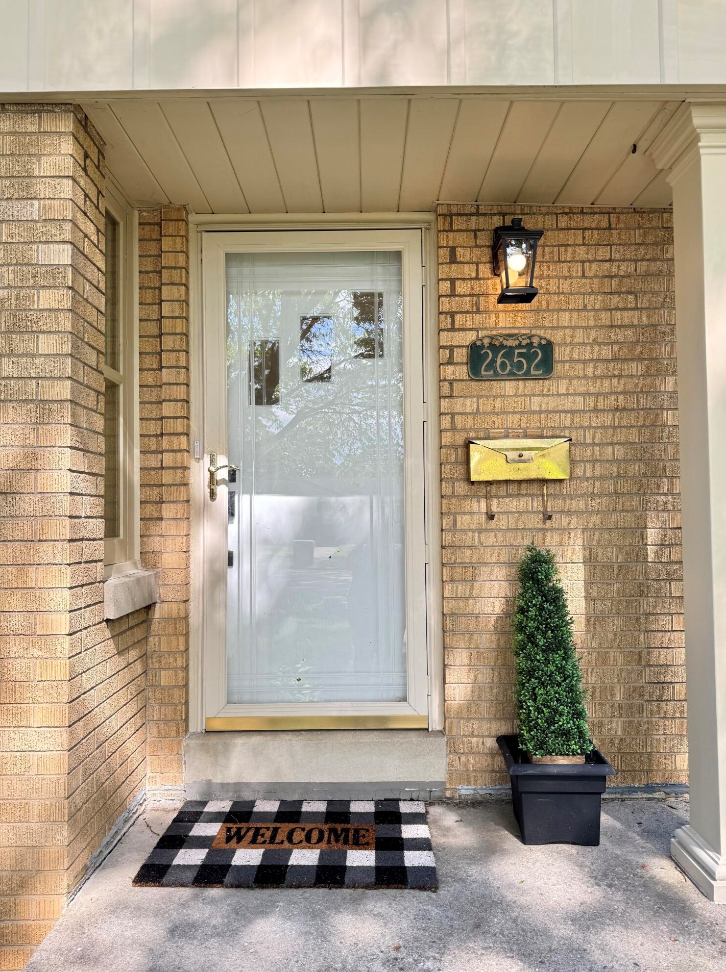 2652 86, Milwaukee WI 53222-4722 exterior