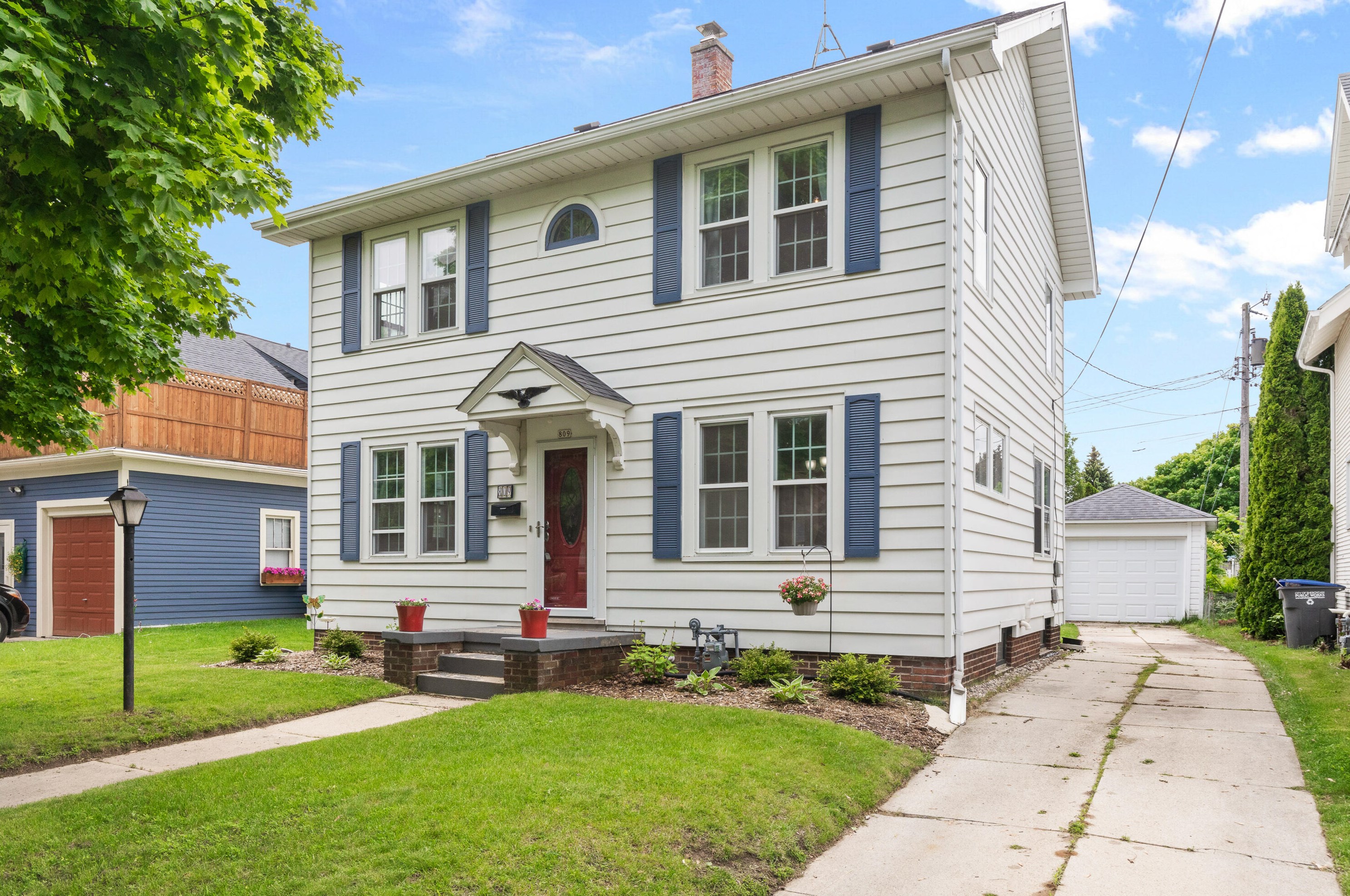 809 Bell Ave, Sheboygan, WI 53083