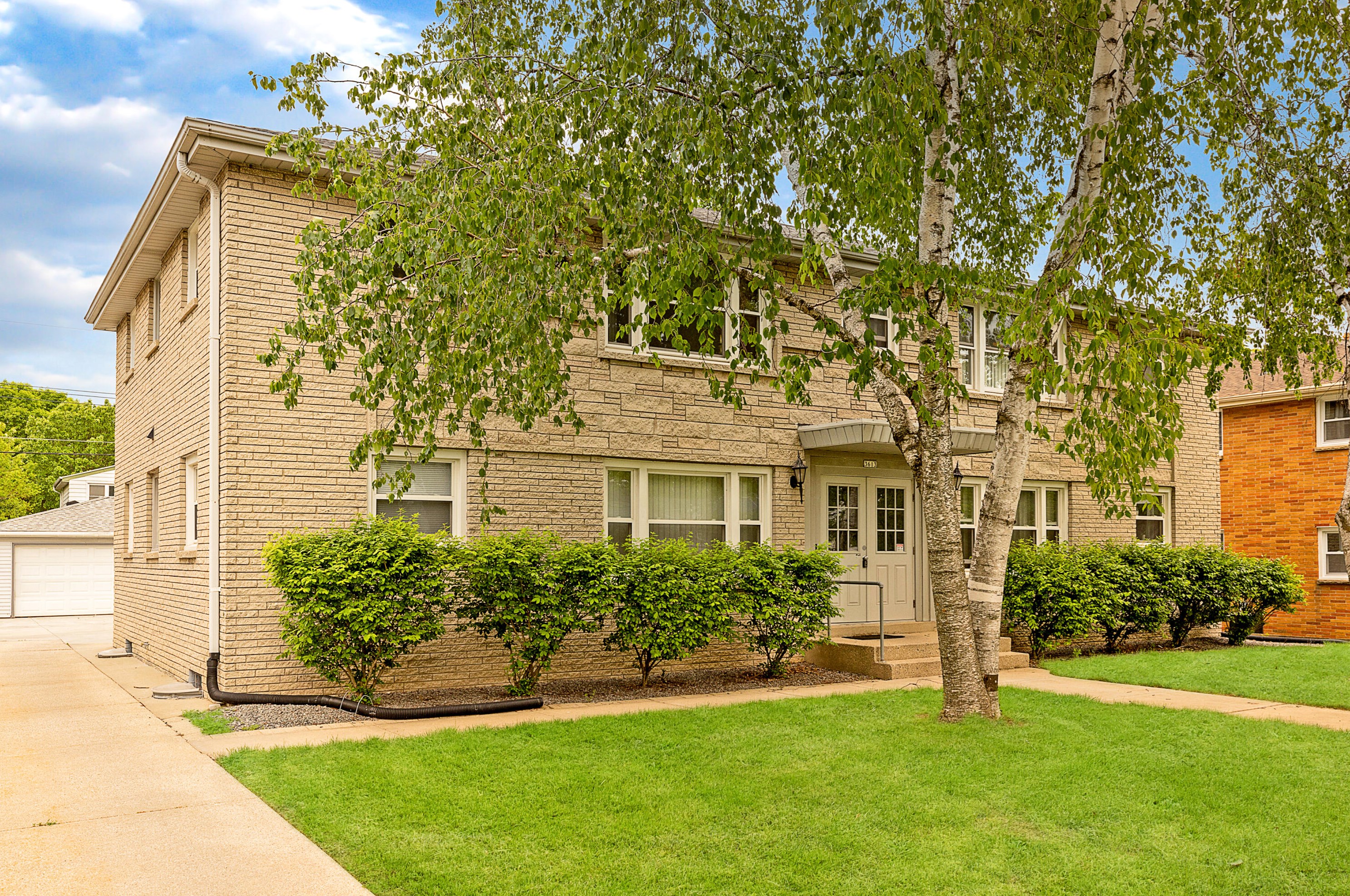 3613 S 76th St #3, Milwaukee, WI 53220