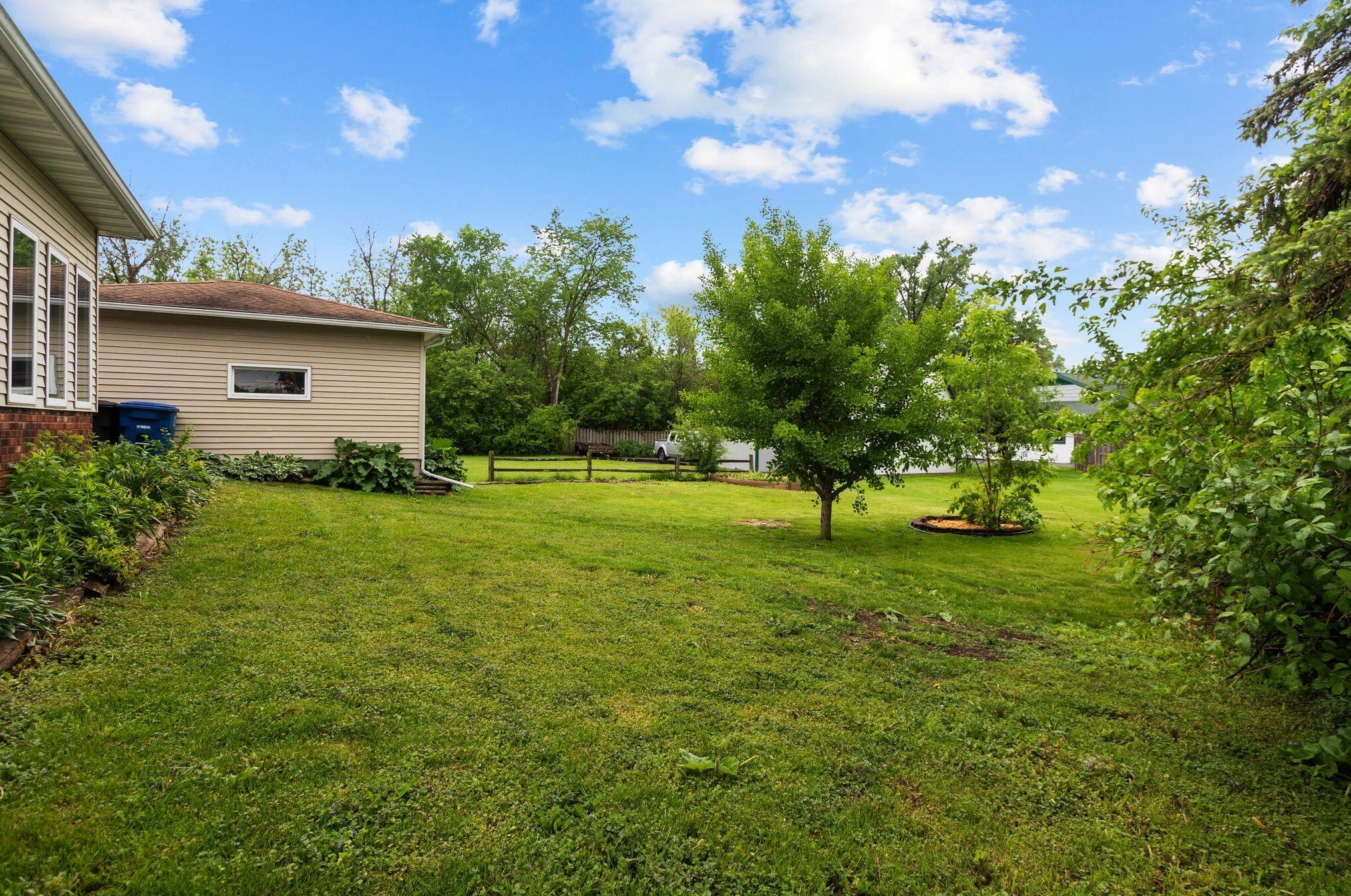1839 Minerva St, Oshkosh, WI 54901-2122
