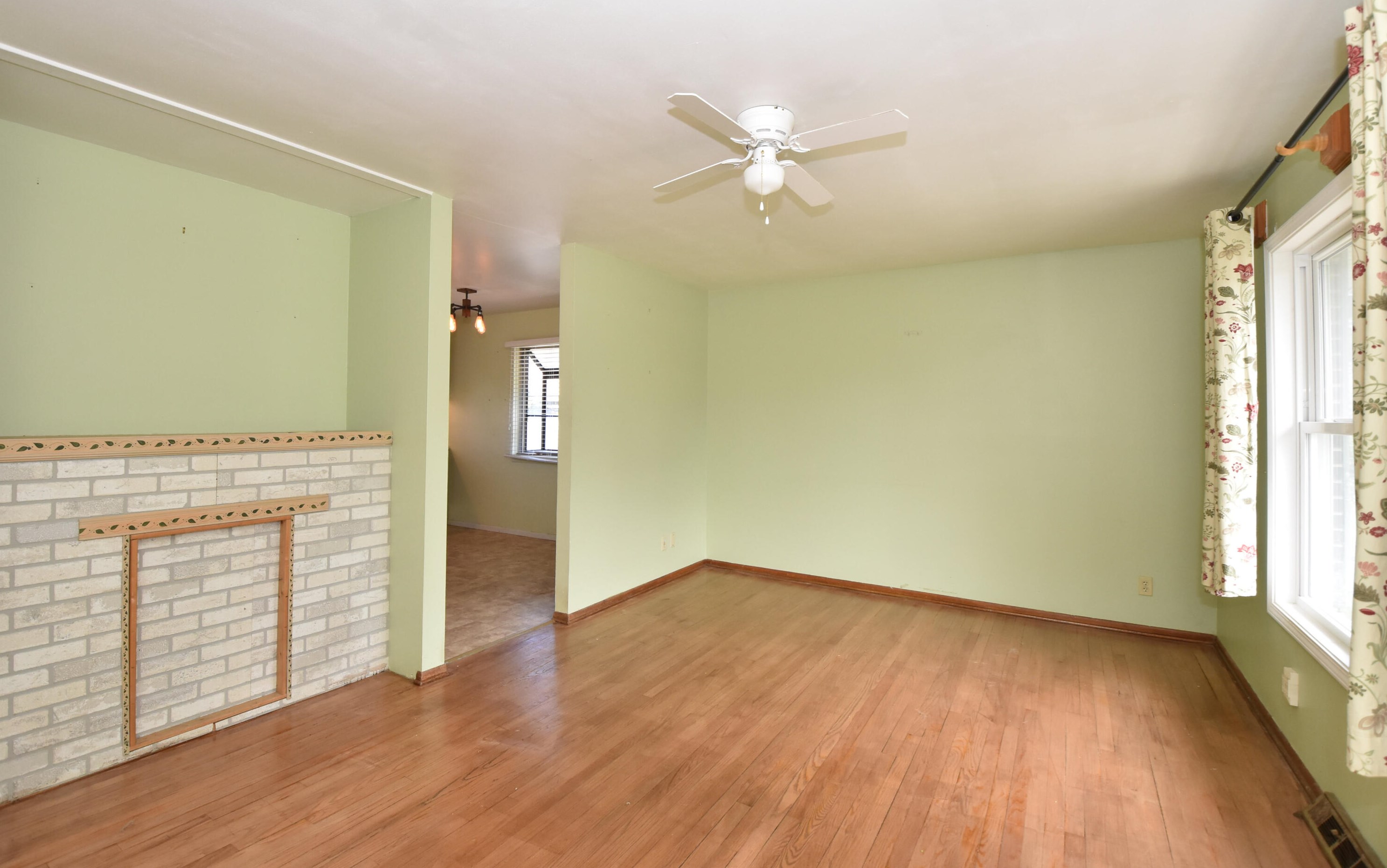 5808 67 St, Kenosha WI 53143-4958 exterior