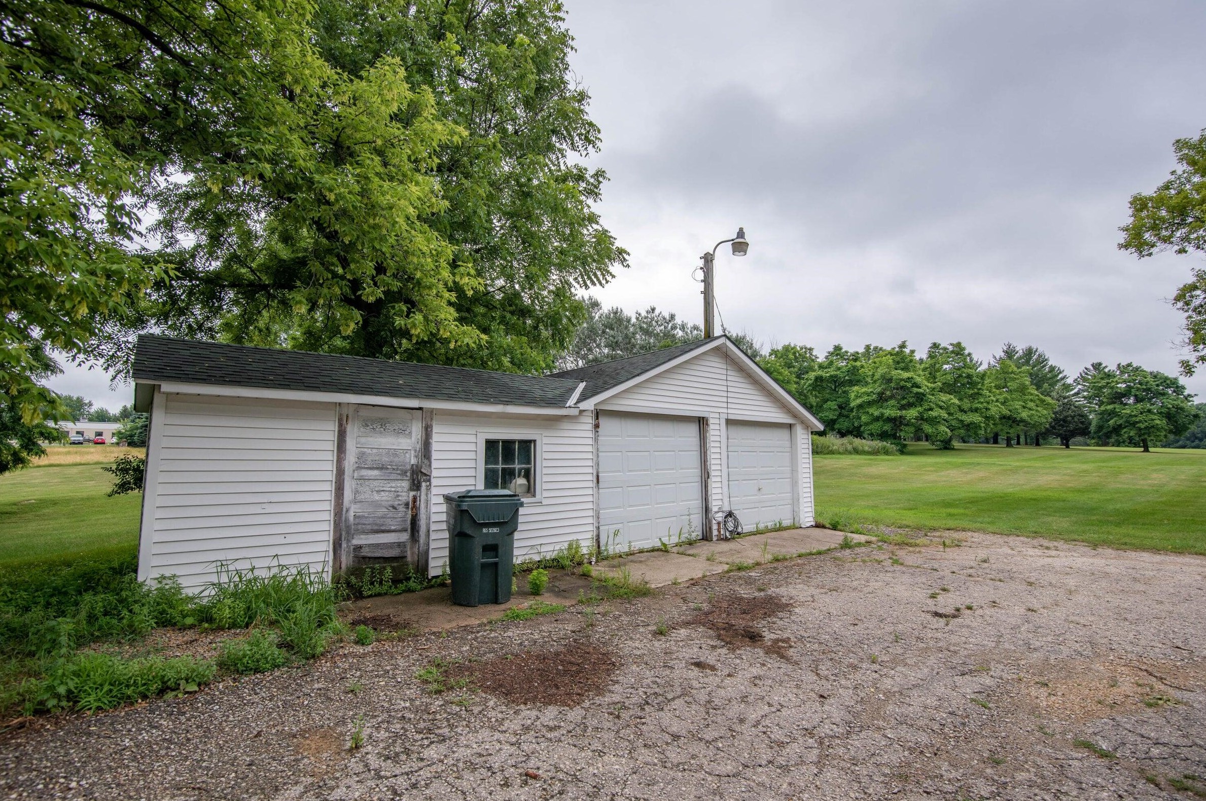 695 South St, Green Lake WI  54941-9411 exterior