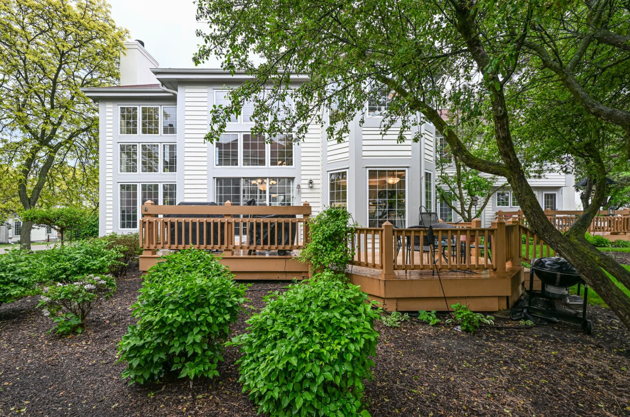 1528 Highland Dr #8-44, Lake Geneva, WI 53147