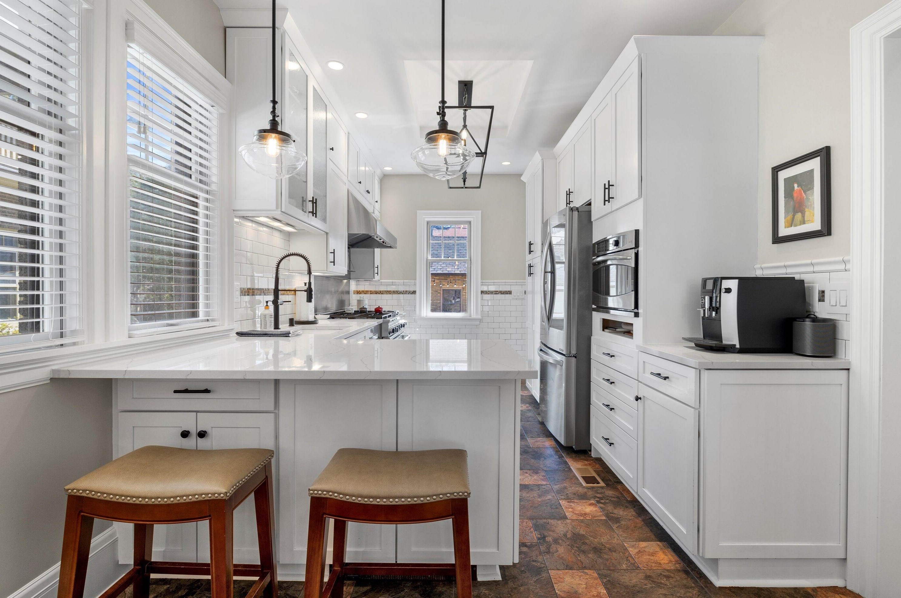 3004 Hackett Ave, Milwaukee WI 53211-3444 exterior