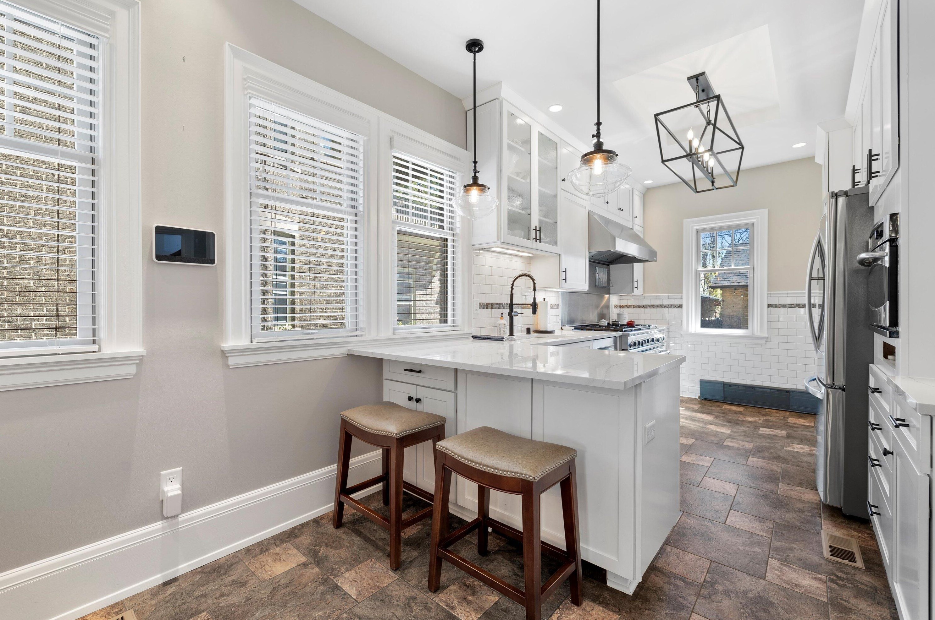 3004 Hackett Ave, Milwaukee WI 53211-3444 exterior