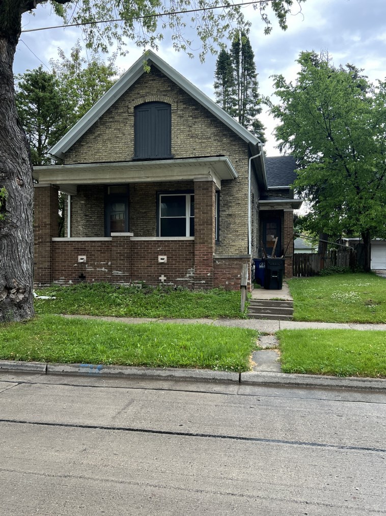 1831 Erie St, Racine, WI 53402