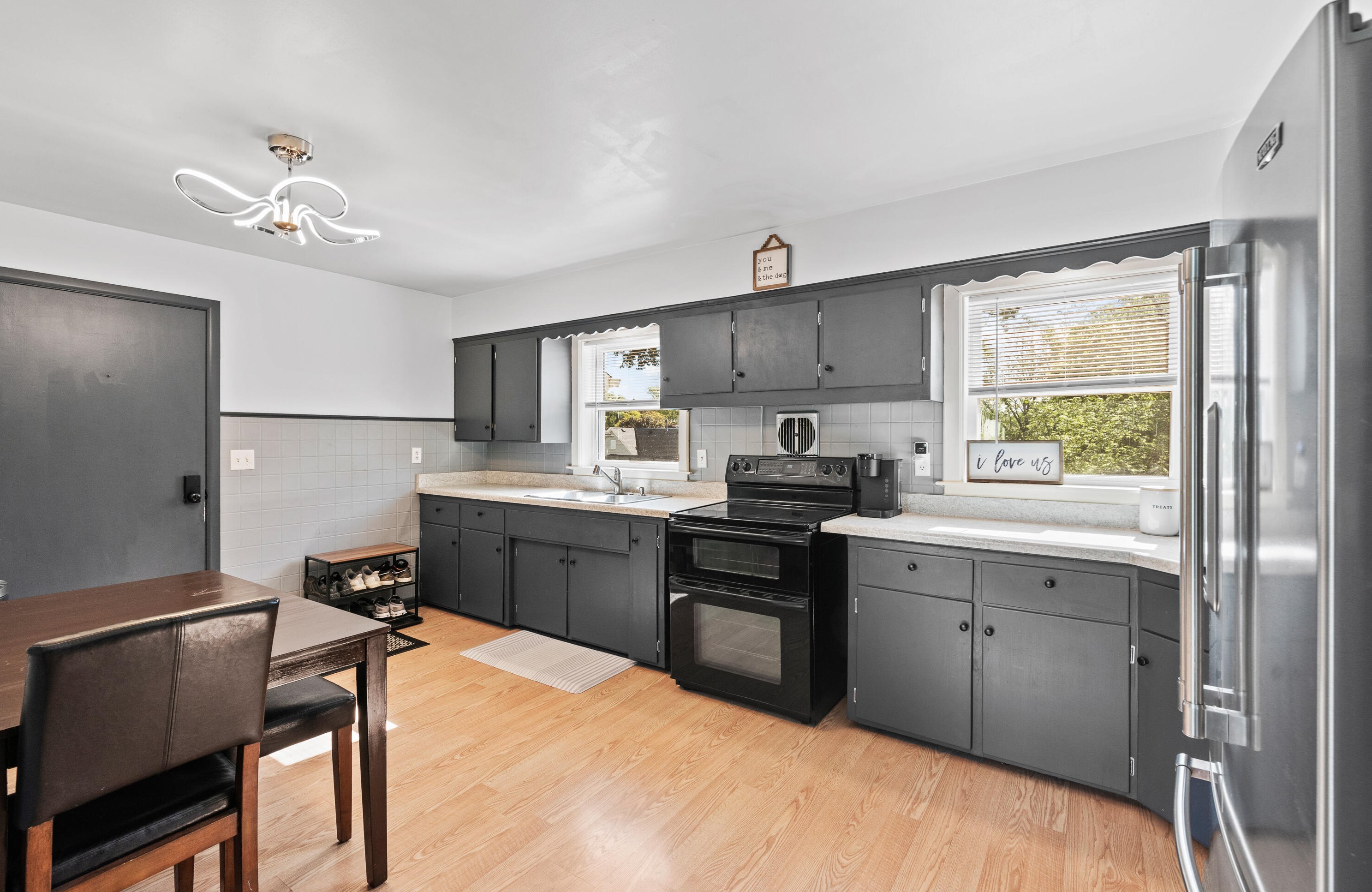 118 Grove St, Mayville, WI 53050
