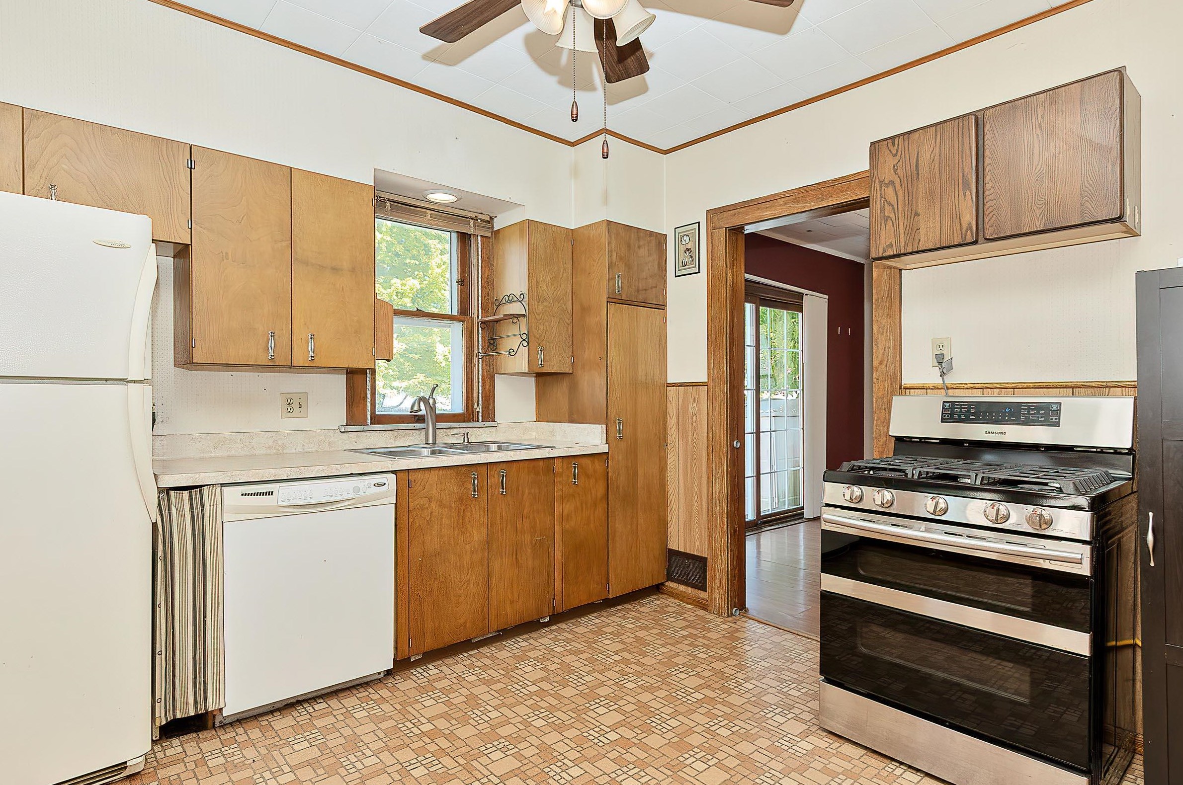 7111 31 Ave, Kenosha WI 53144-2802 exterior