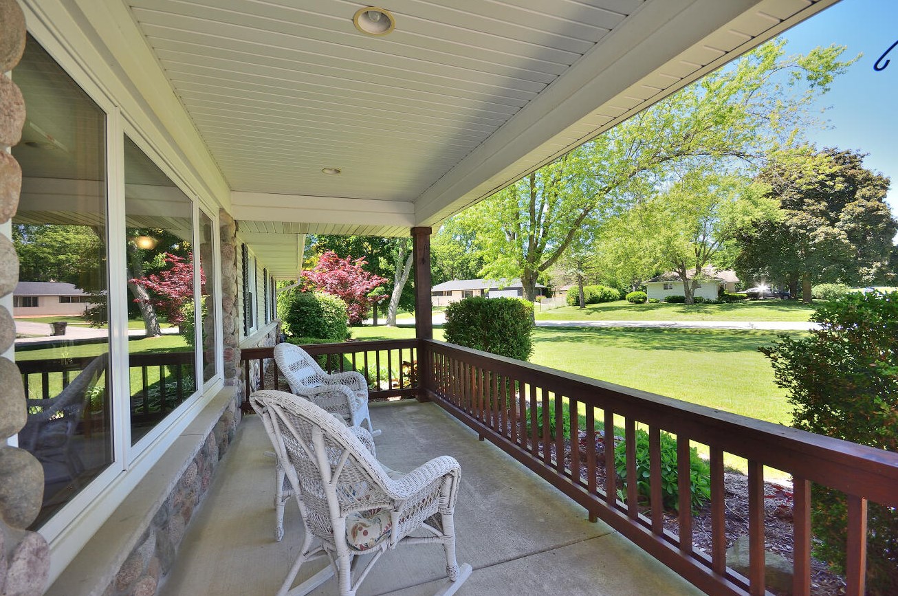 4935 Courtland Pkwy, Waukesha, WI 53151-7641