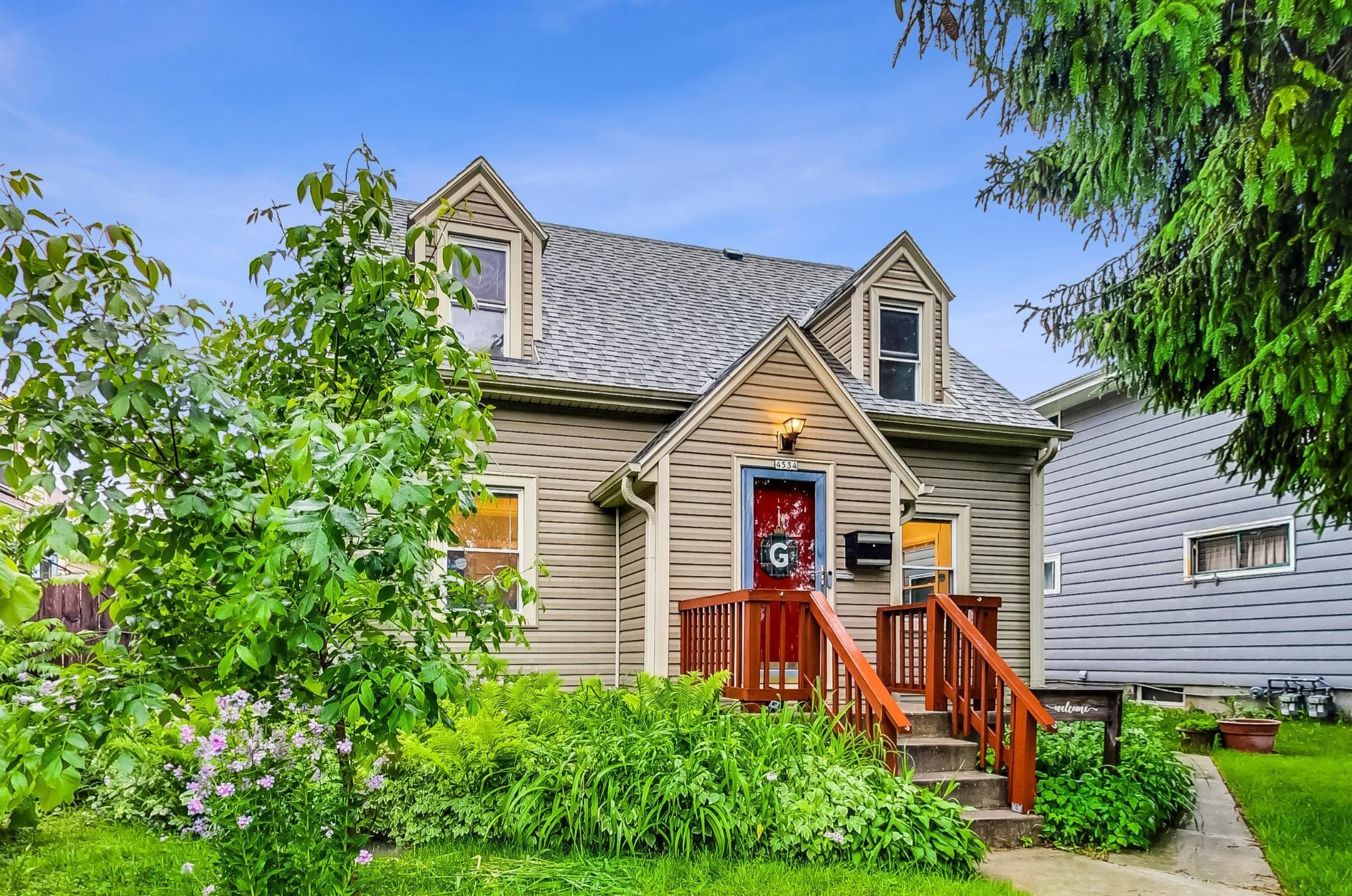 4534 39th St, Milwaukee, WI 53209-5804