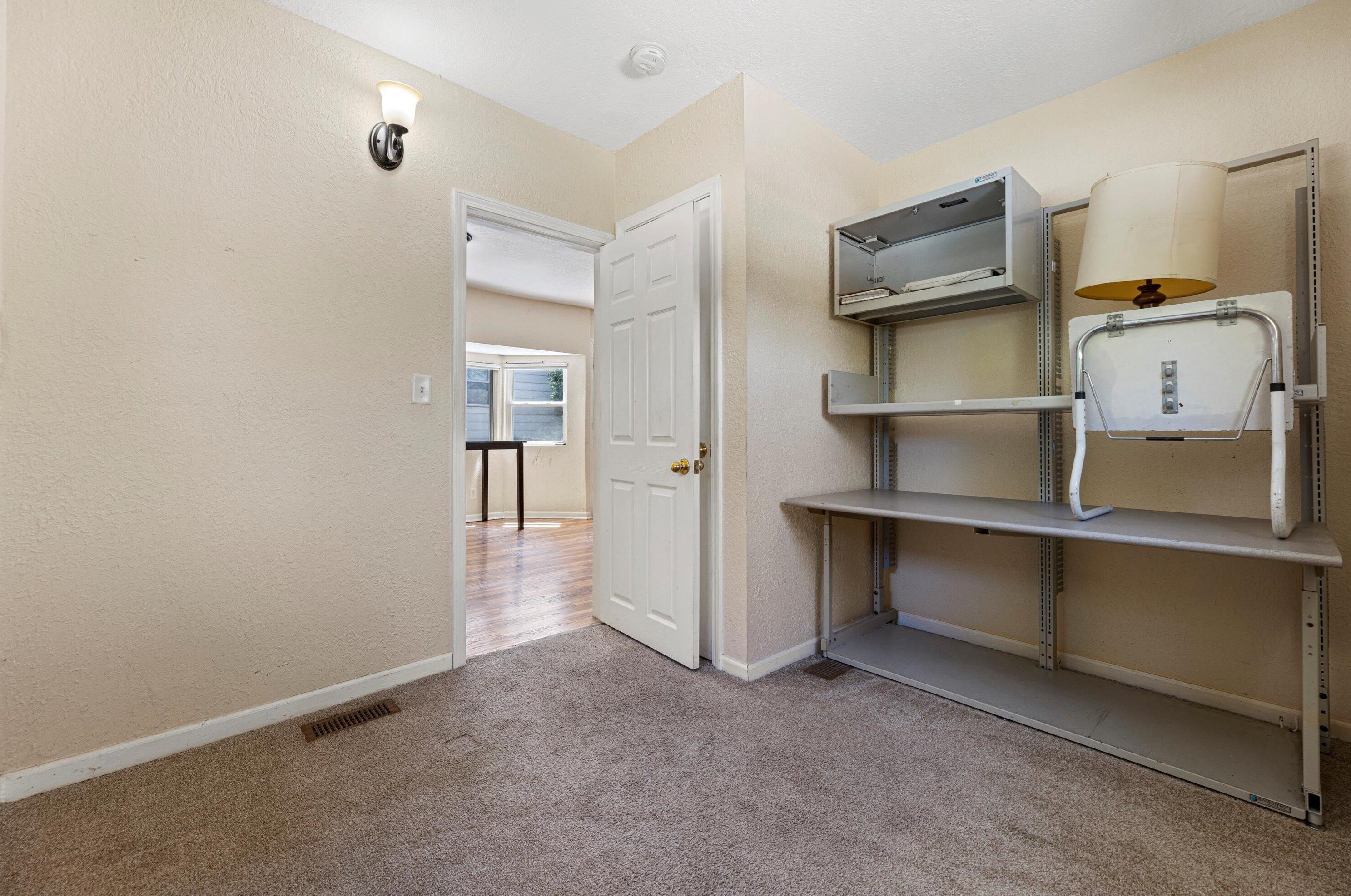 4261 97, Milwaukee WI 53228-2164 exterior