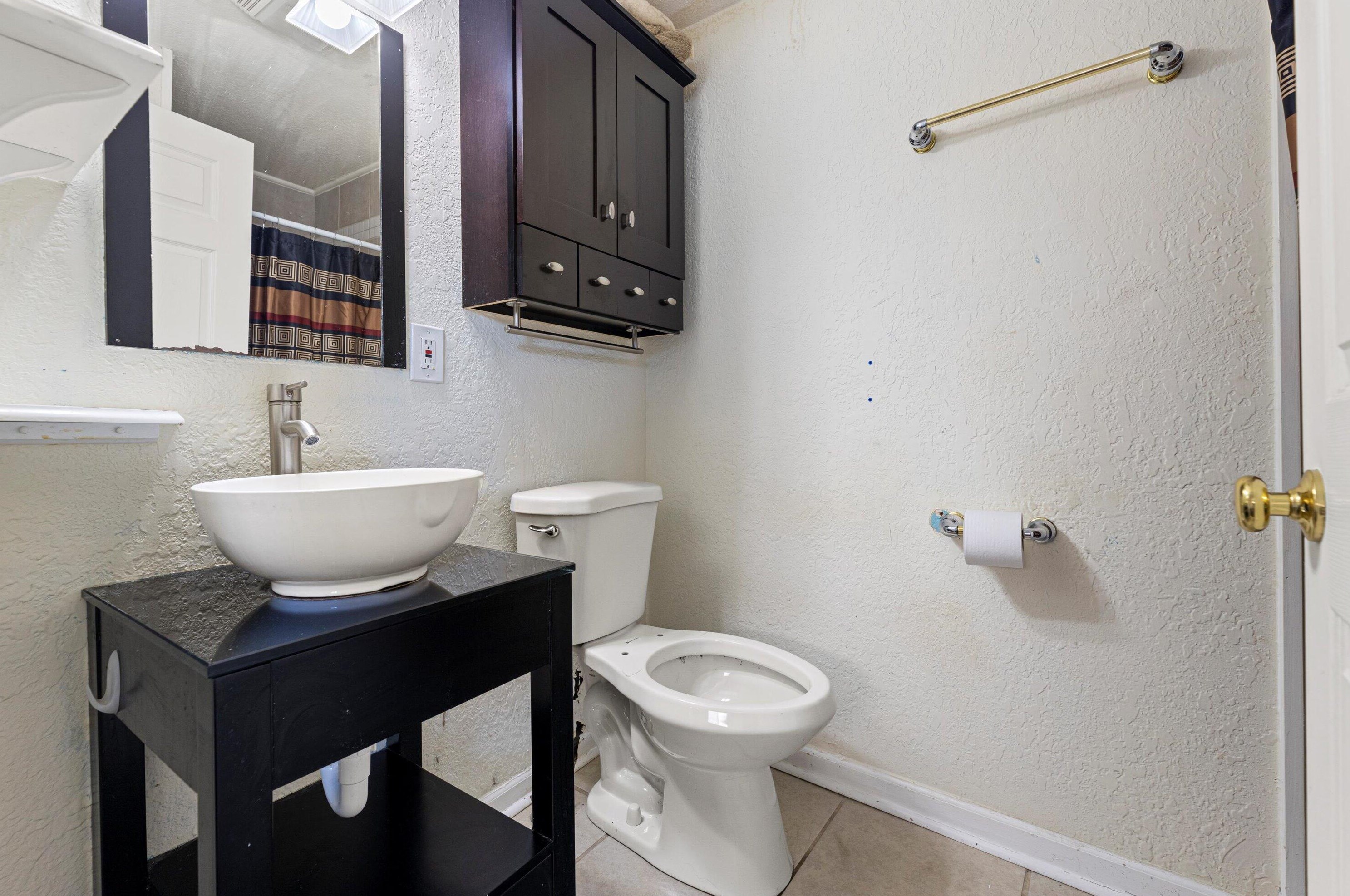 4261 97, Milwaukee WI 53228-2164 exterior