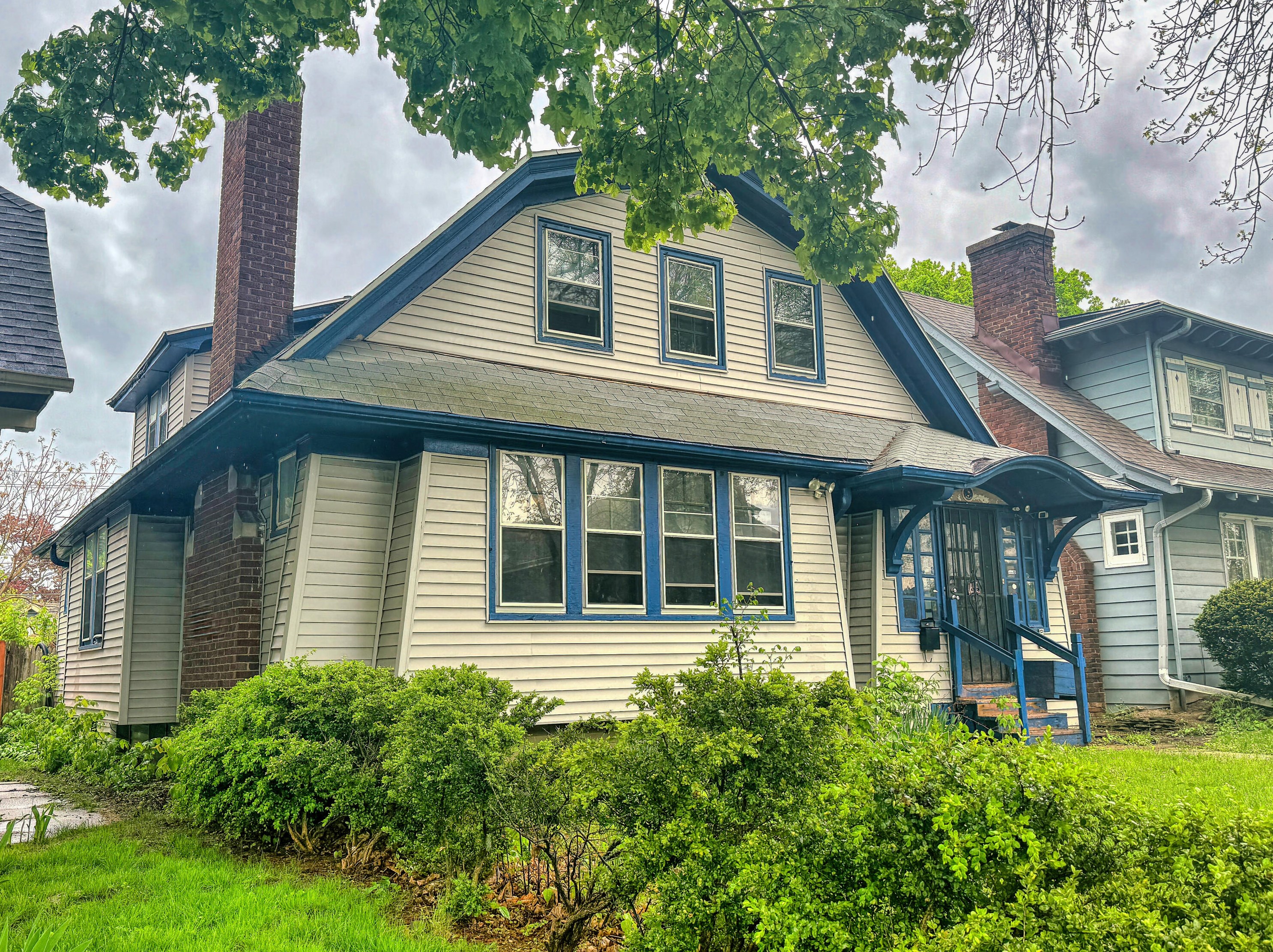 2360 N 48th St, Milwaukee, WI 53210