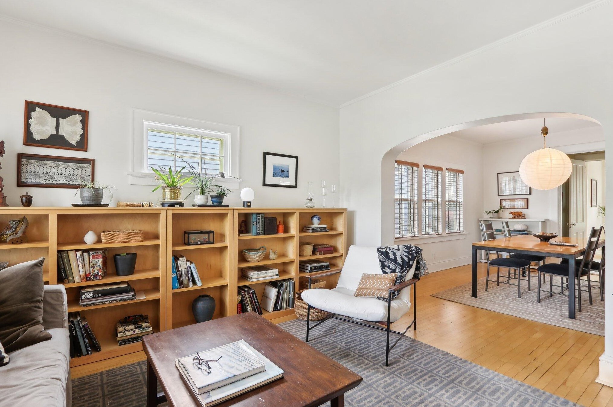 1019 Kewaunee St, Milwaukee WI 53202-2113 exterior