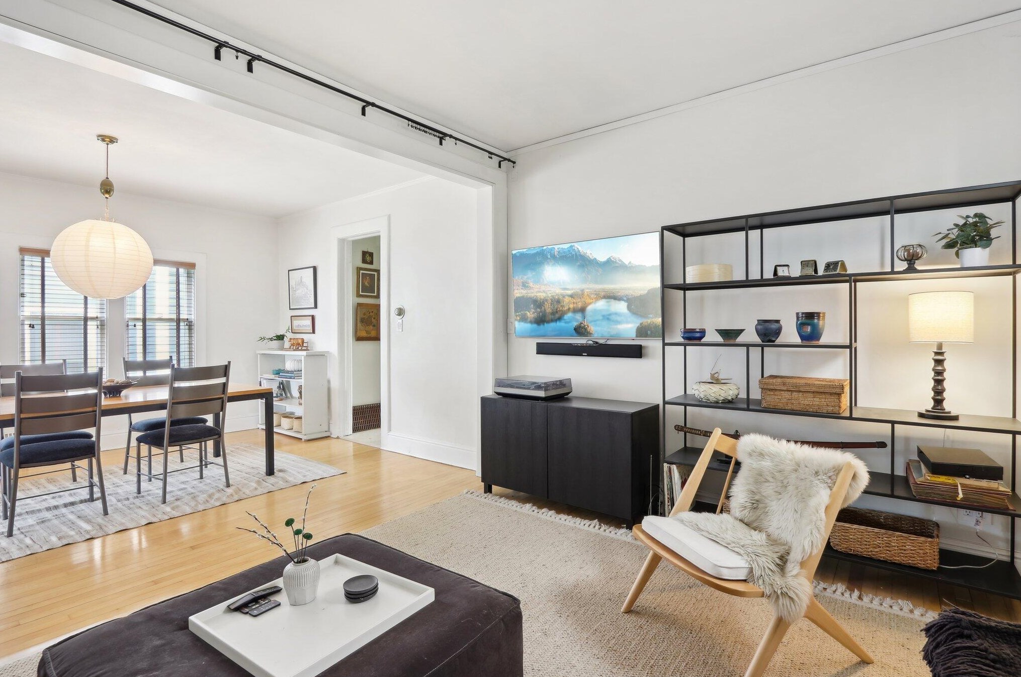 1019 Kewaunee St, Milwaukee WI 53202-2113 exterior